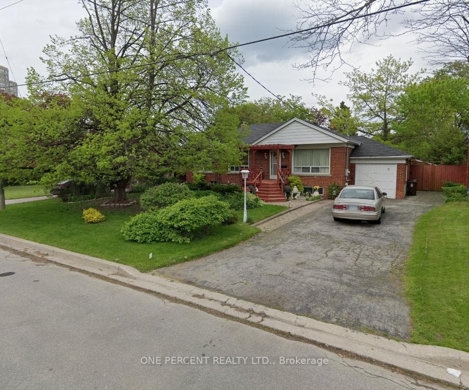 9 Kingsmere Crescent, Scarborough Town Centre, ON M1M 3B2 - Photo 1