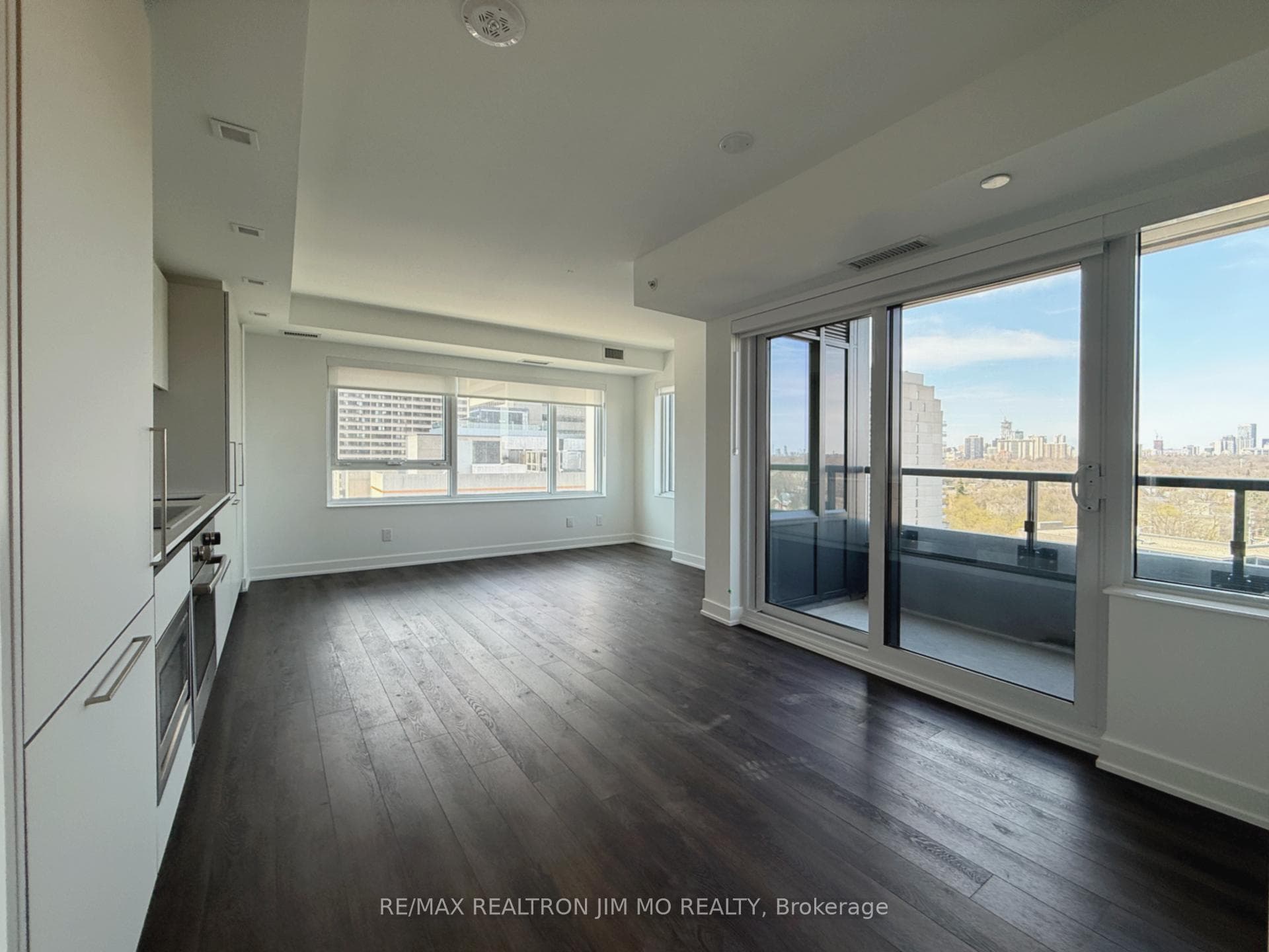 609 Sherbourne Street Unit 1104, Regent Park / Cabbagetown / St. James Town, ON M4X 0A4 - Photo 1