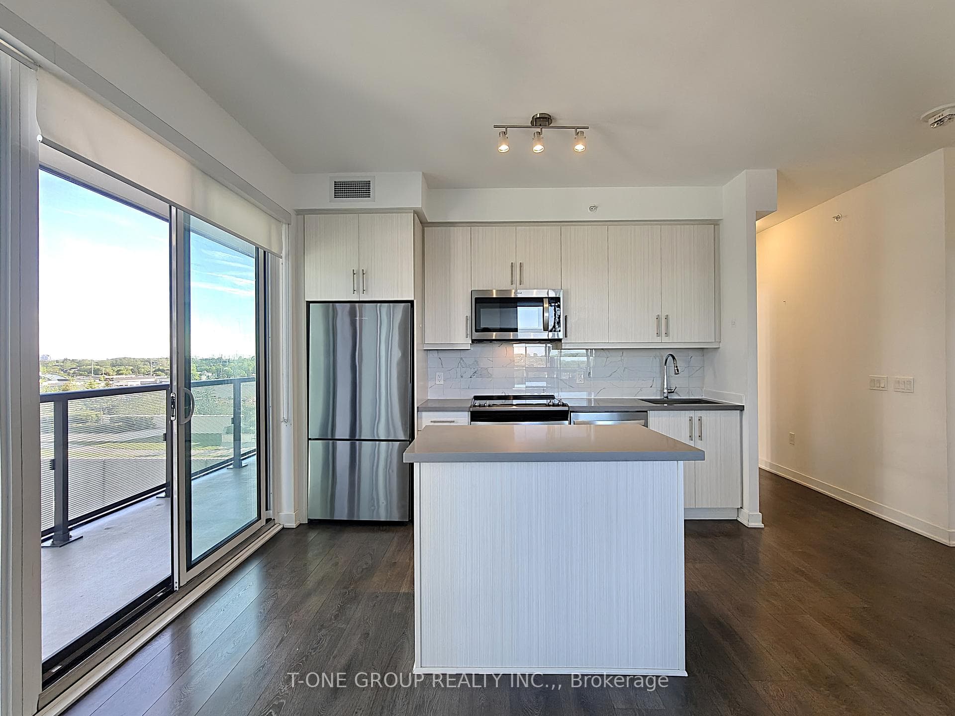 85 Oneida Crescent Unit 514, Richmond Hill, ON L4B 0A6 - Photo 1