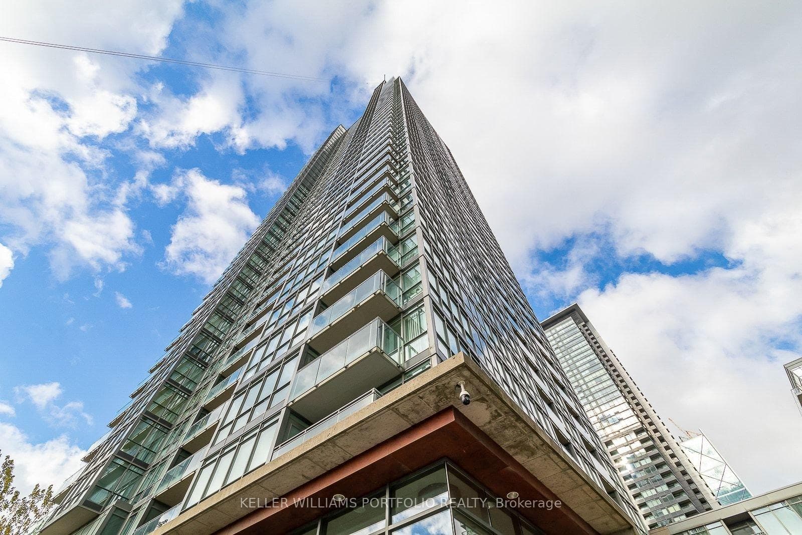 15 Fort York Boulevard Unit 3907, Downtown Toronto / Waterfront, ON M5V 3Y4 - Photo 1