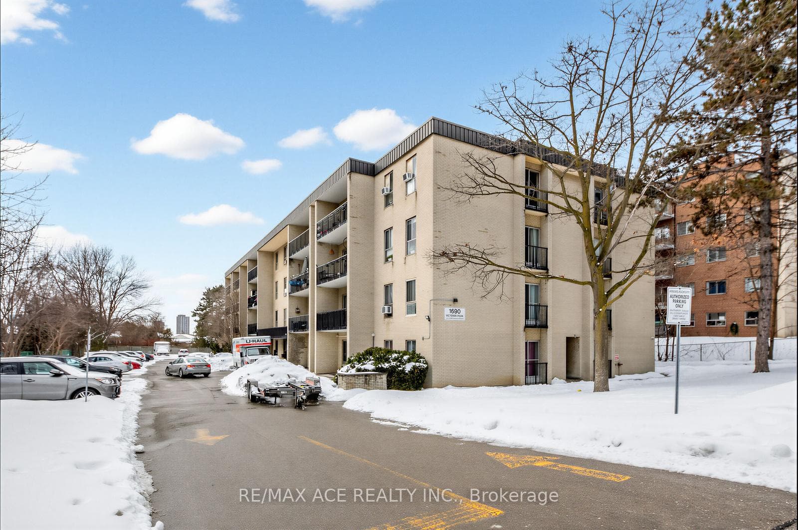 1690 Victoria Park Avenue Unit 204, Don Mills / Parkwoods / Victoria Village, ON M1R 1R1 - Photo 1
