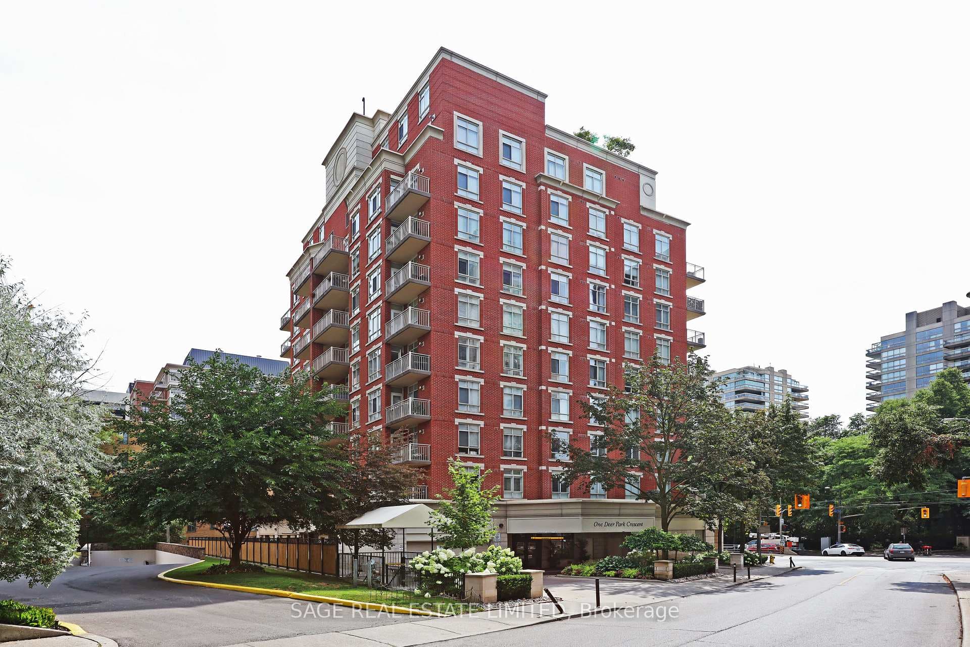 1 Deer Park Crescent Unit 803, Annex / Yorkville / Summerhill, ON M4V 3C4 - Photo 1