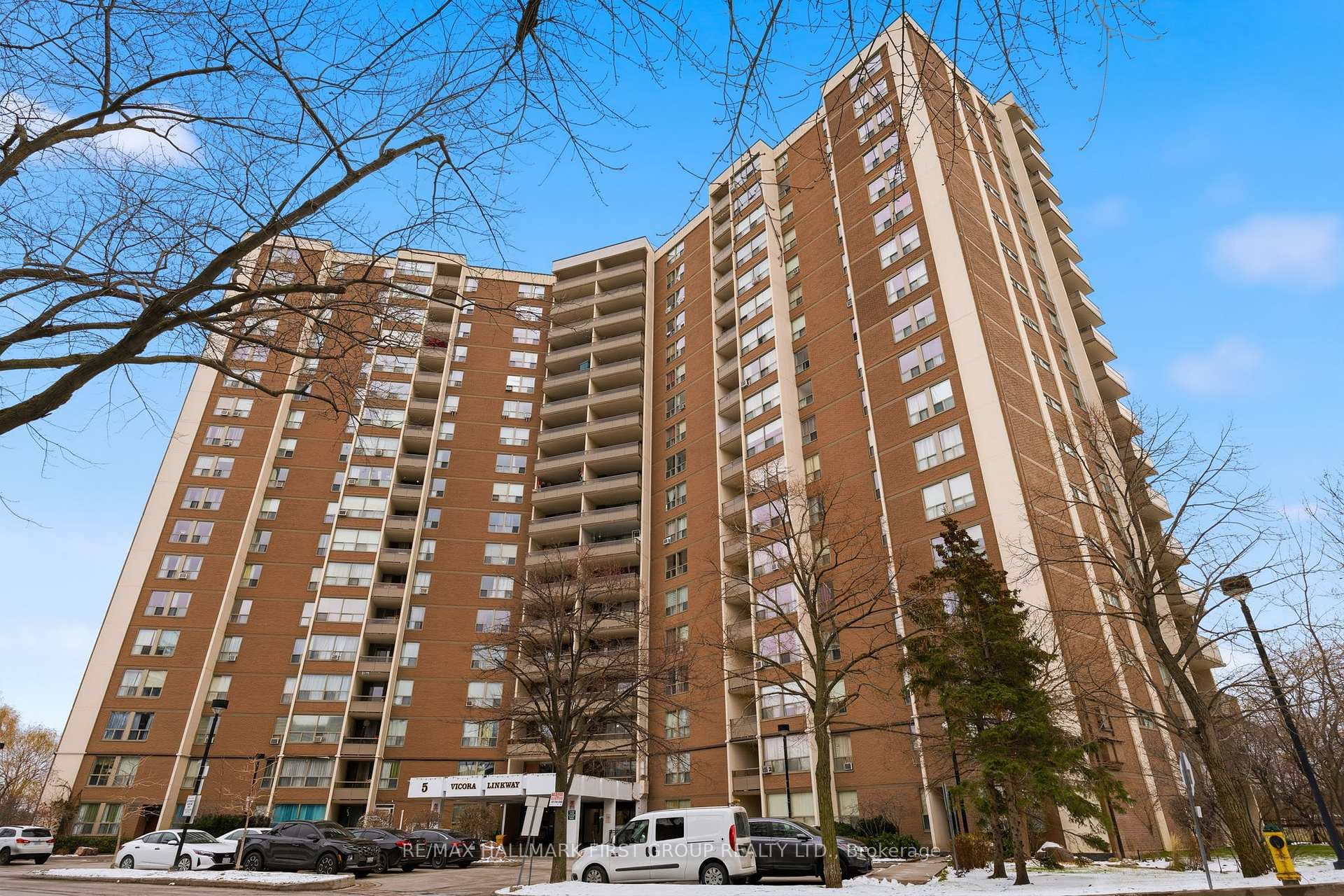 5 Vicora Linkway N/A Unit 1508, Flemingdon Park / Don Mills, ON M3C 1A6 - Photo 1