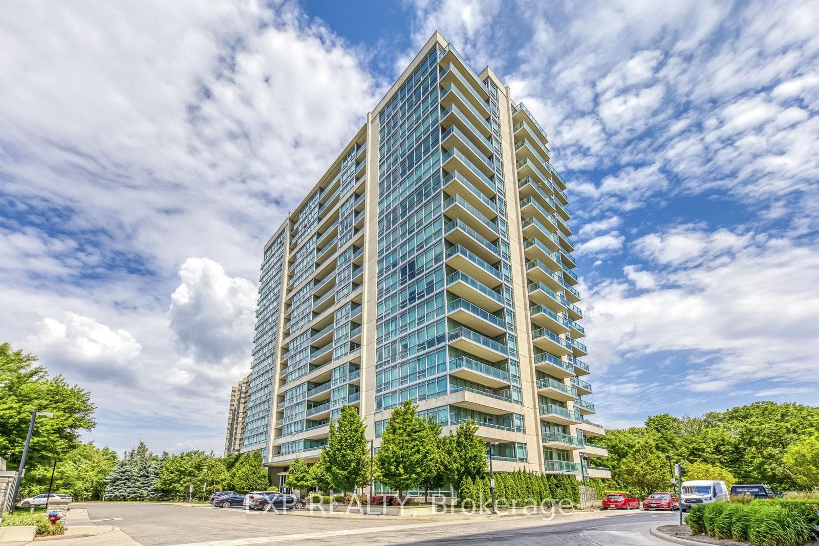 1055 Southdown Road Unit 905, Mississauga, ON L5J 0A3 - Photo 1