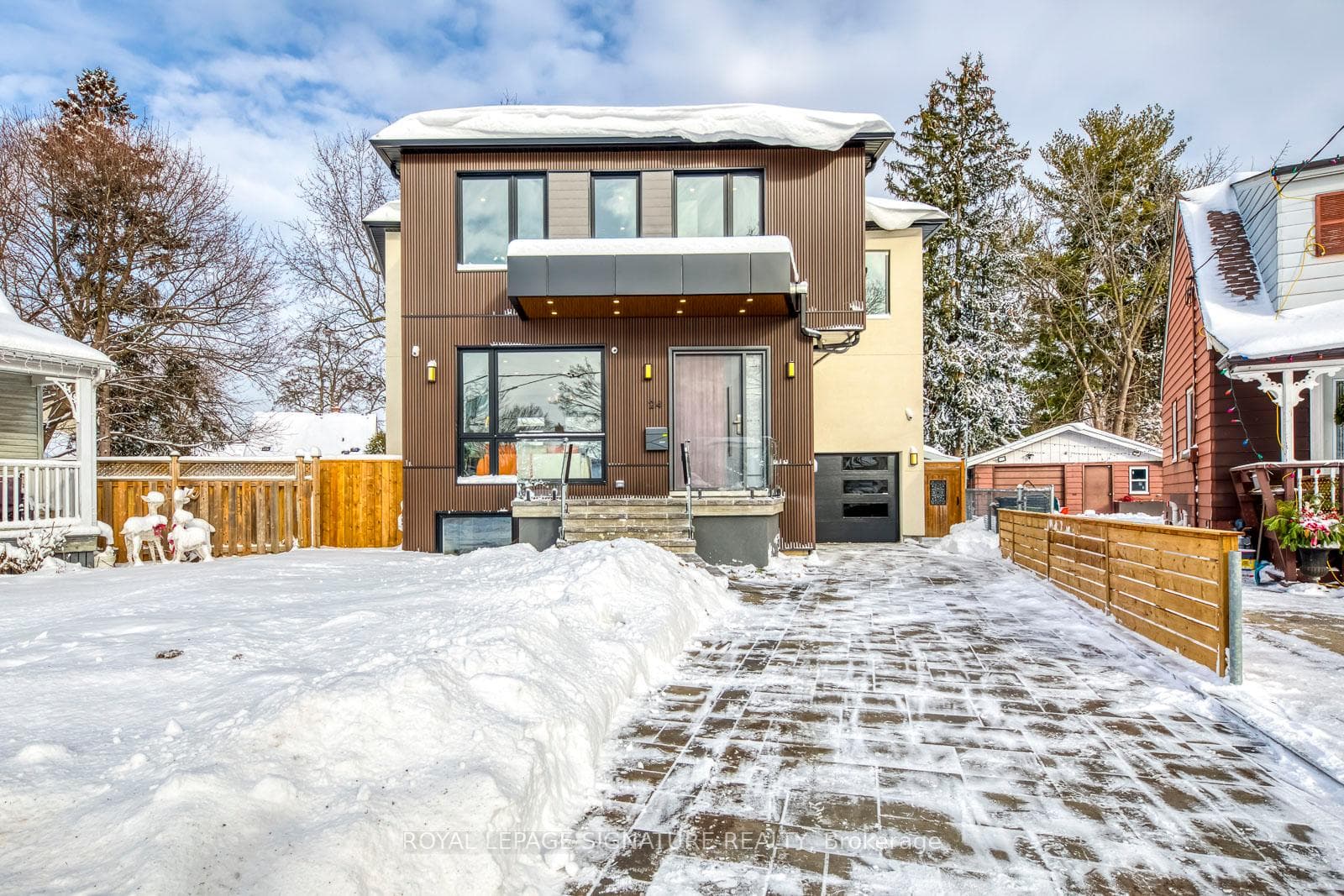 24 Merritt Road, Danforth / East York, ON M4B 3K5 - Photo 1