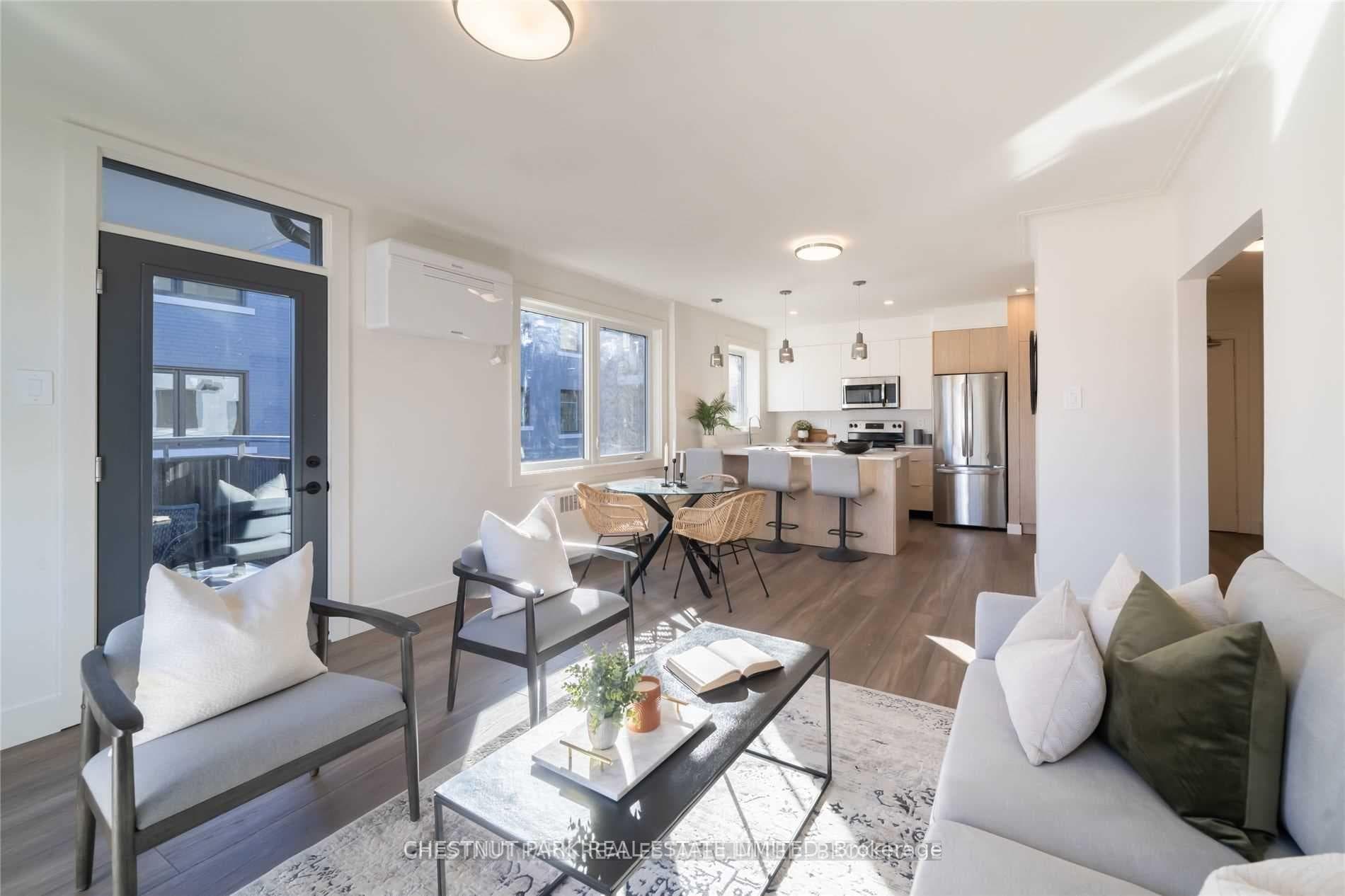 1472 Avenue Road Unit 5, Lawrence Park / Bedford Park, ON M5N 2H7 - Photo 1