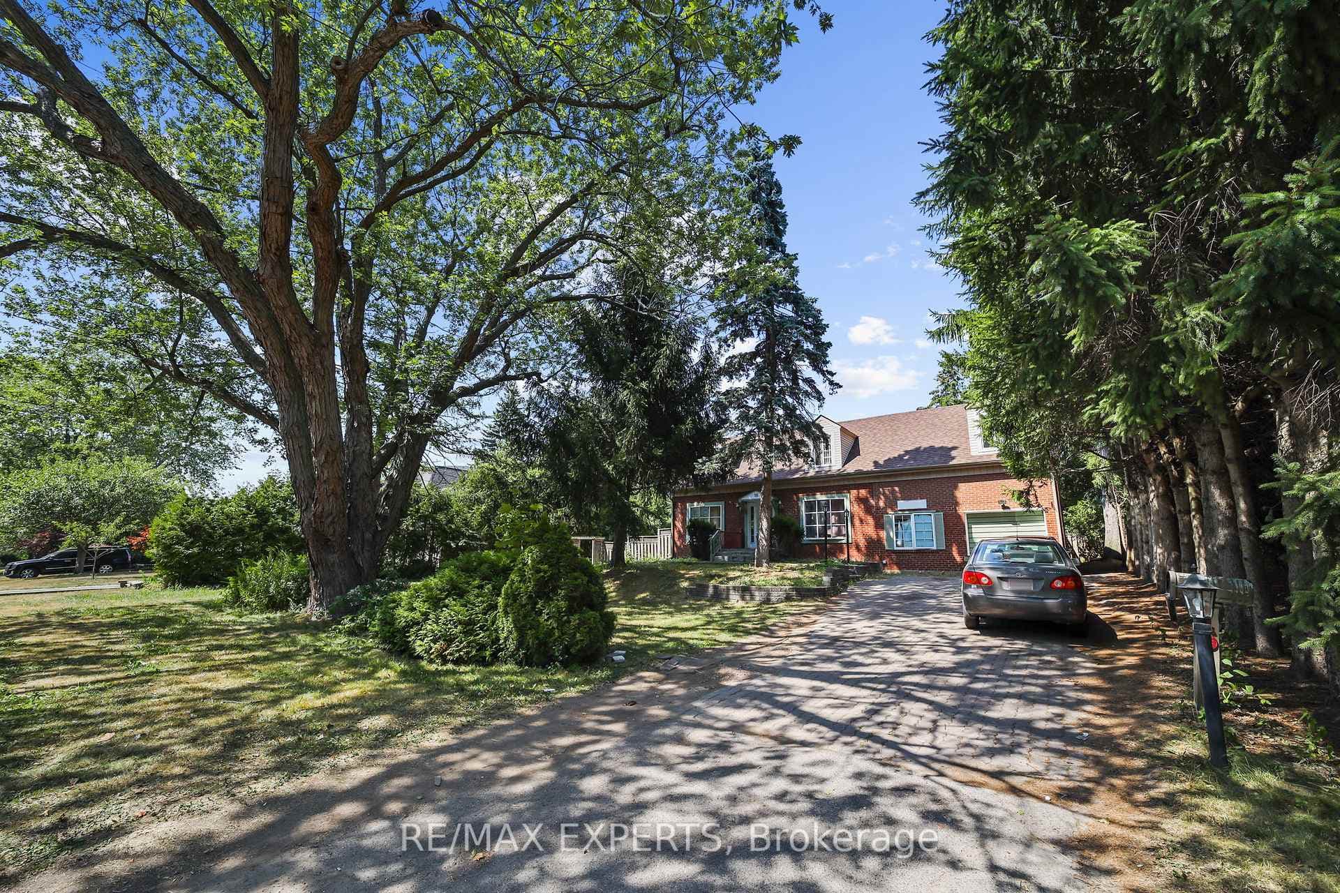 16 Bellehaven Crescent, Scarborough Town Centre, ON M1M 1H3 - Photo 1