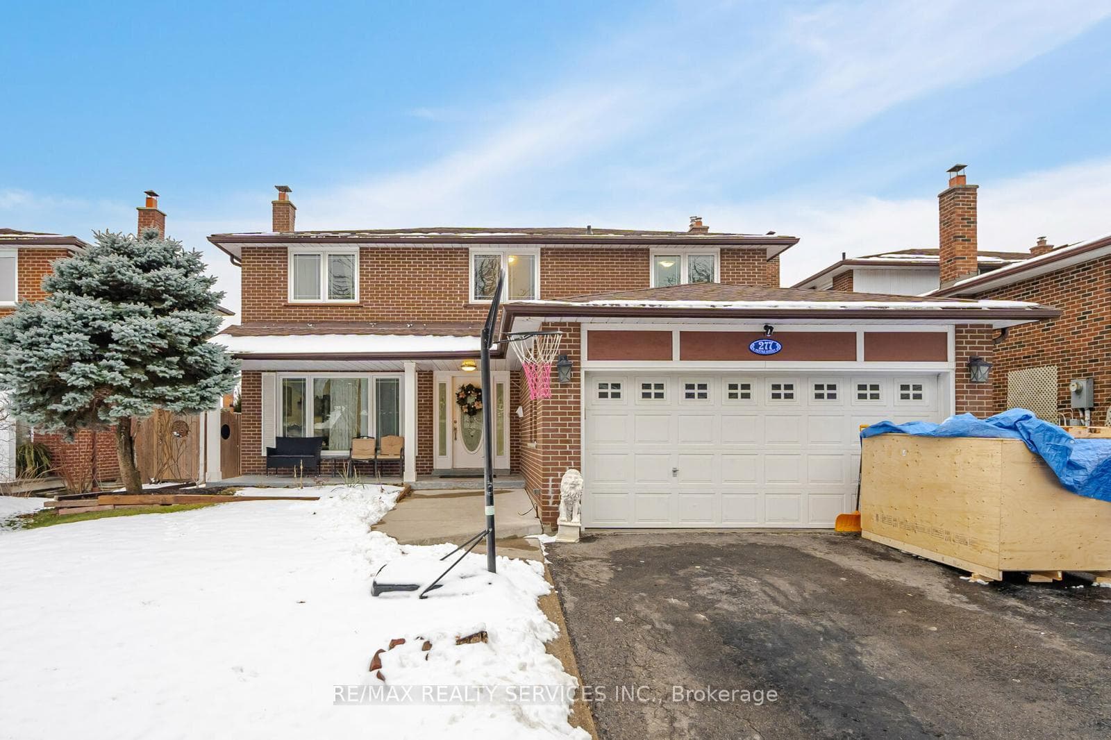 277 Centre Street, Brampton, ON L6V 2R3 - Photo 1