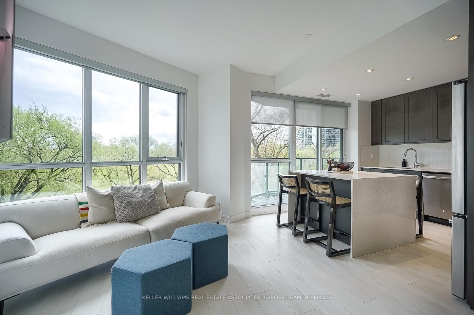 10 Park Lawn Road Unit 413, Toronto W06