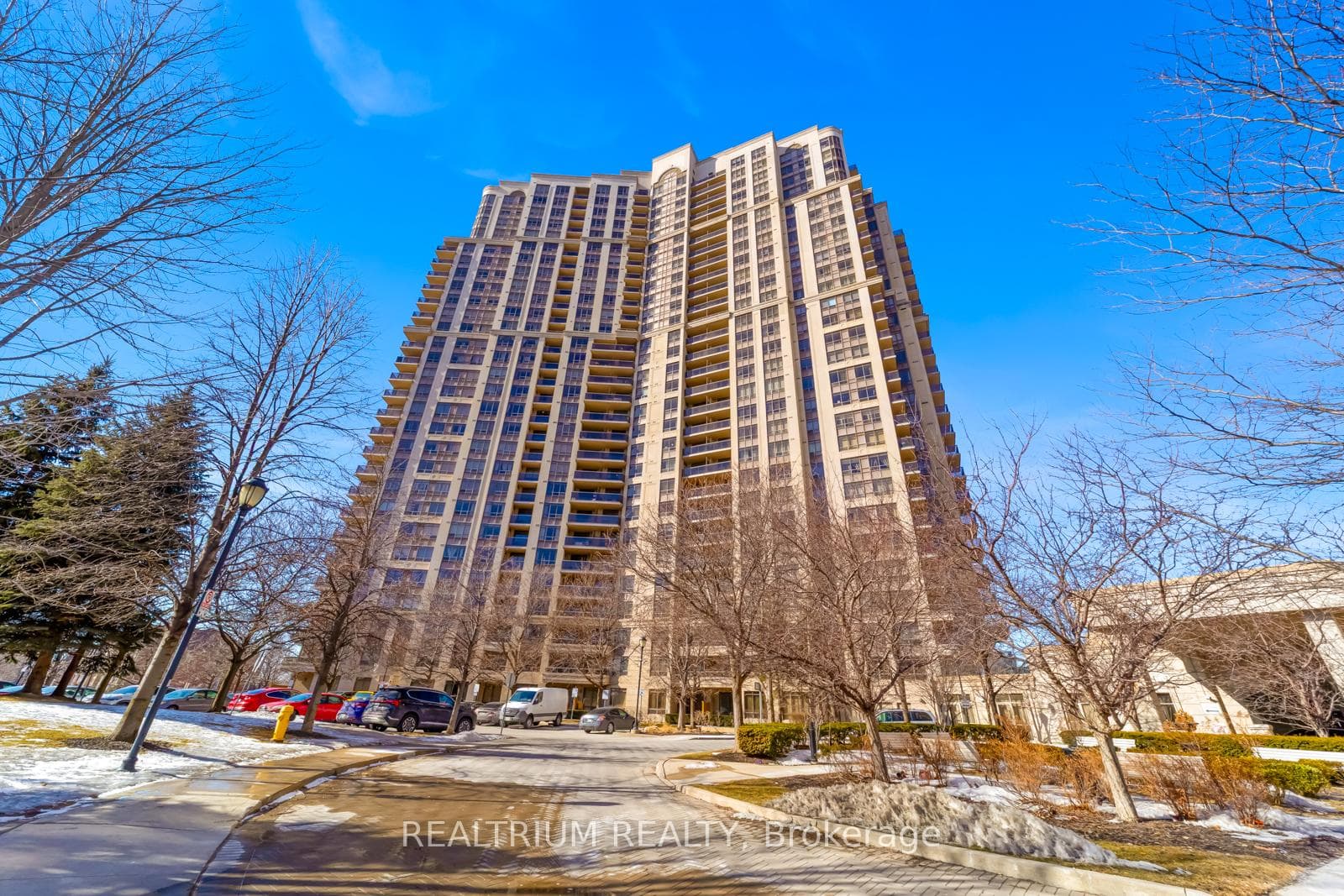 710 Humberwood Boulevard Unit 811, Etobicoke (West Mall / Rexdale), ON M9W 7J5 - Photo 1