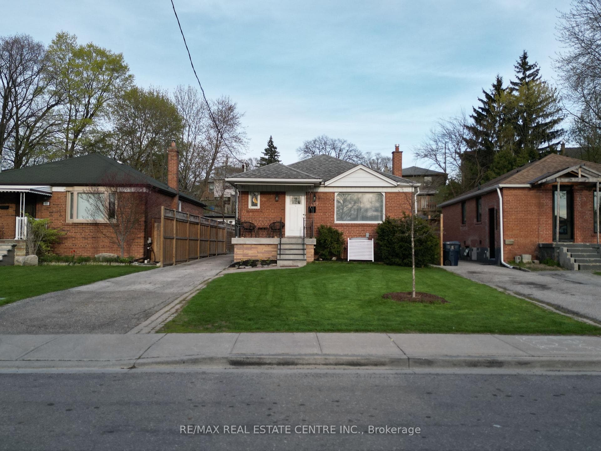 75 Cynthia Road, Keelesdale / Eglinton West, ON M6N 2P8 - Photo 1
