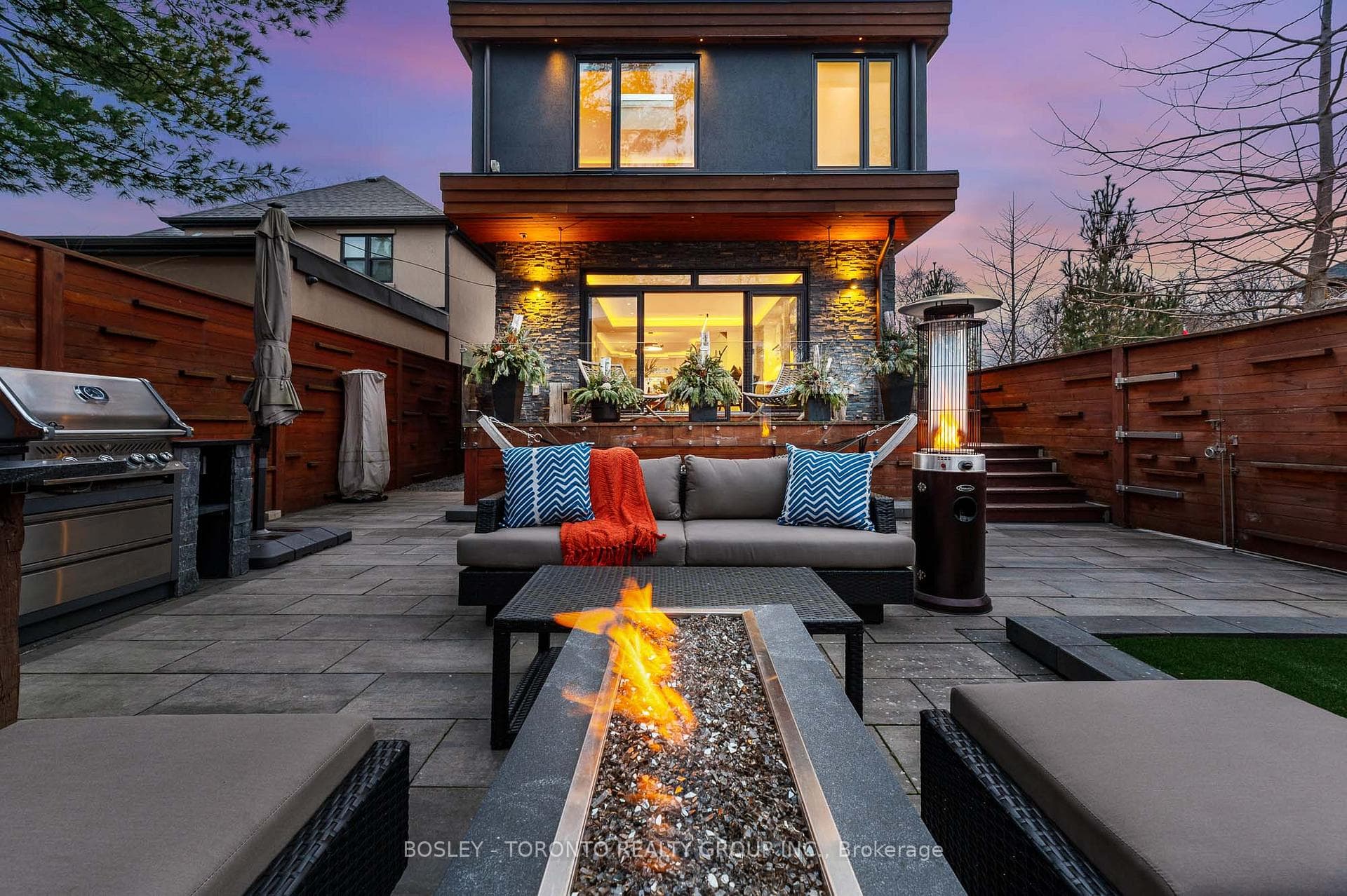 39 Red Deer Avenue, Birch Cliff / Cliffside, ON M1N 2Z1 - Photo 1