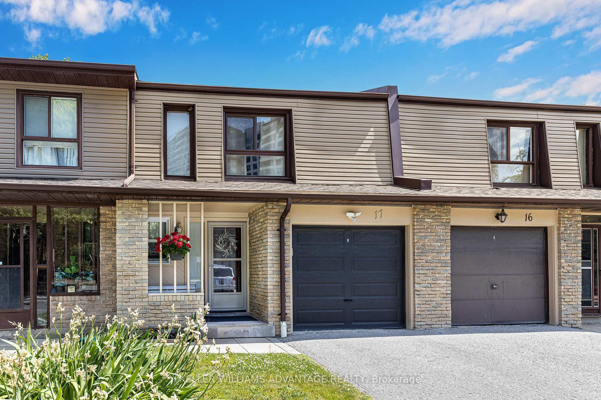 1051 Sandhurst Circle Unit 17, Agincourt / Milliken, ON M1V 1T9 - Photo 1