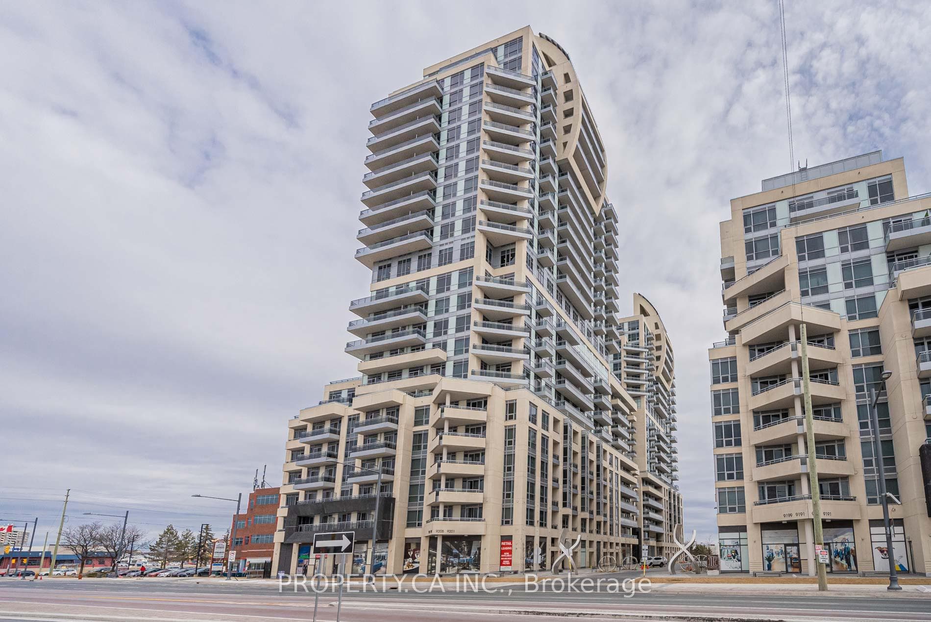 9205 Yonge Street Unit 1605, Richmond Hill, ON L4C 1V5 - Photo 1