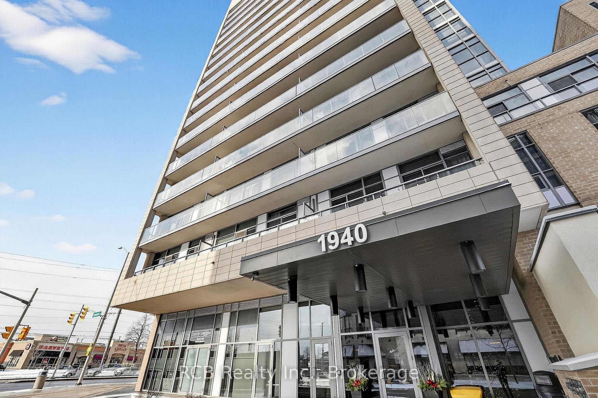 1940 Ironstone Drive Unit 1006, Burlington, ON L7L 0E4 - Photo 1