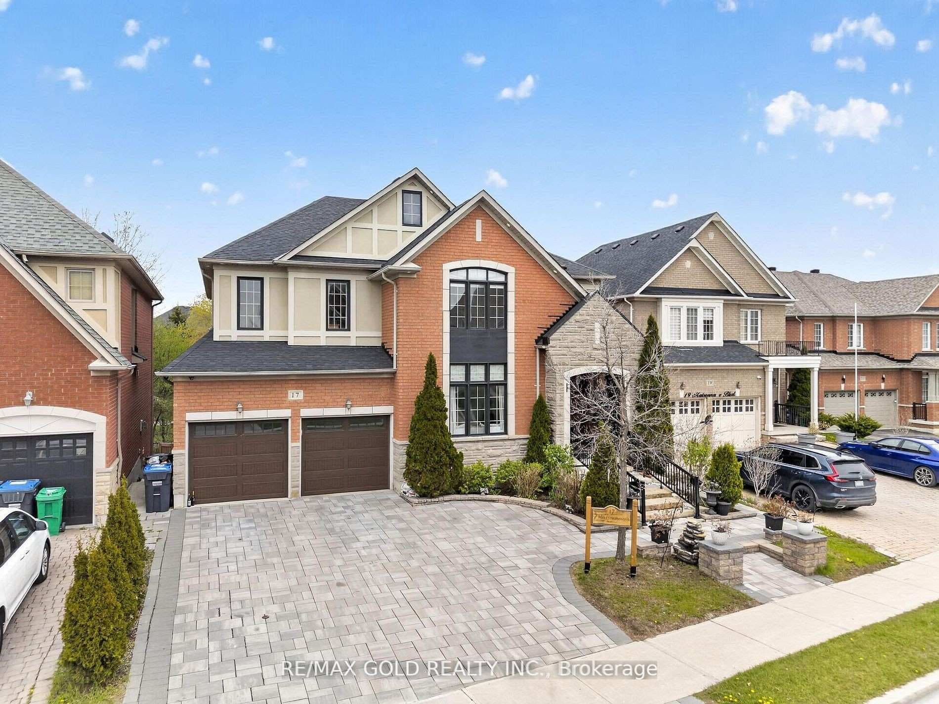17 Maisonneuve Boulevard, Brampton, ON L6P 1W8 - Photo 1