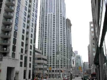 763 Bay Street Unit 1109, Downtown Toronto / Waterfront, ON M5G 2R3 - Photo 1