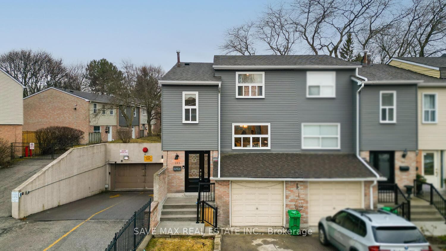 1050 Shawnmarr Road Unit 145, Mississauga, ON L5H 3V1 - Photo 1