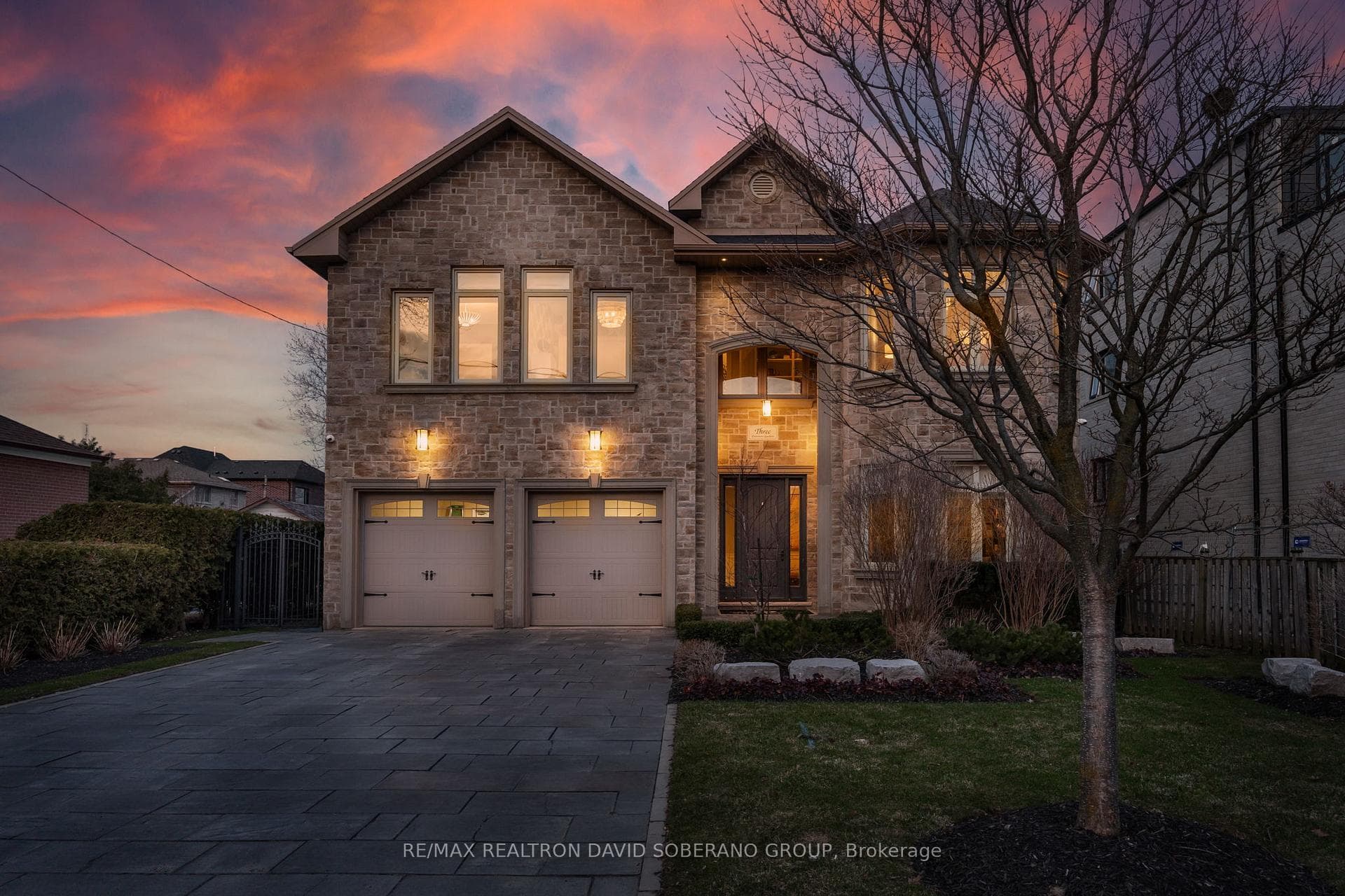 3 Dunsmore Gardens, Toronto C06