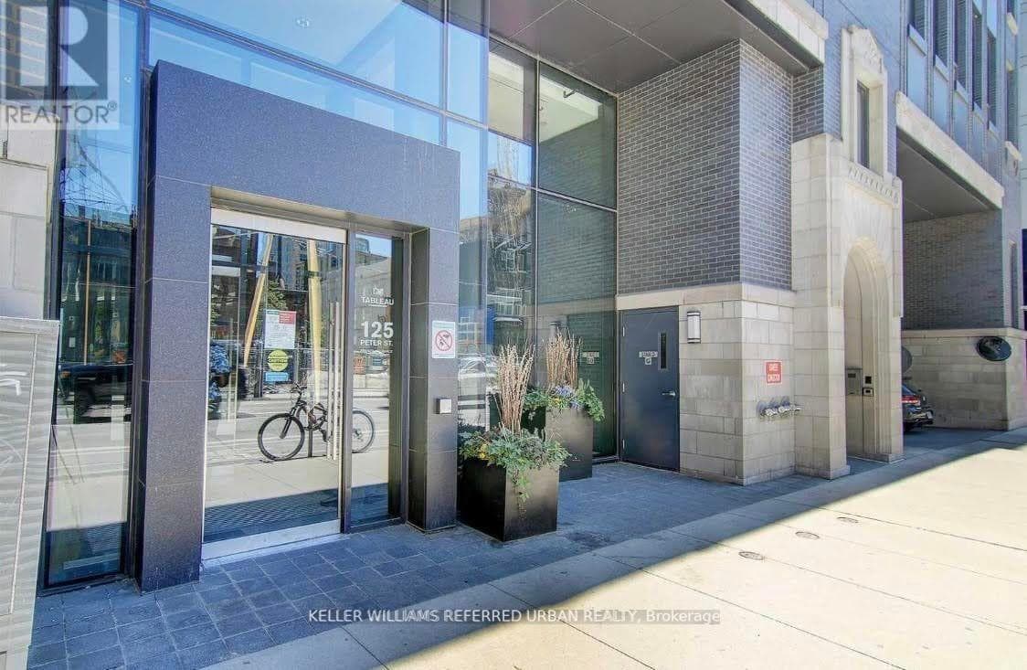 125 Peter Street Unit 1410, Downtown Toronto / Waterfront, ON M5V 2G9 - Photo 1