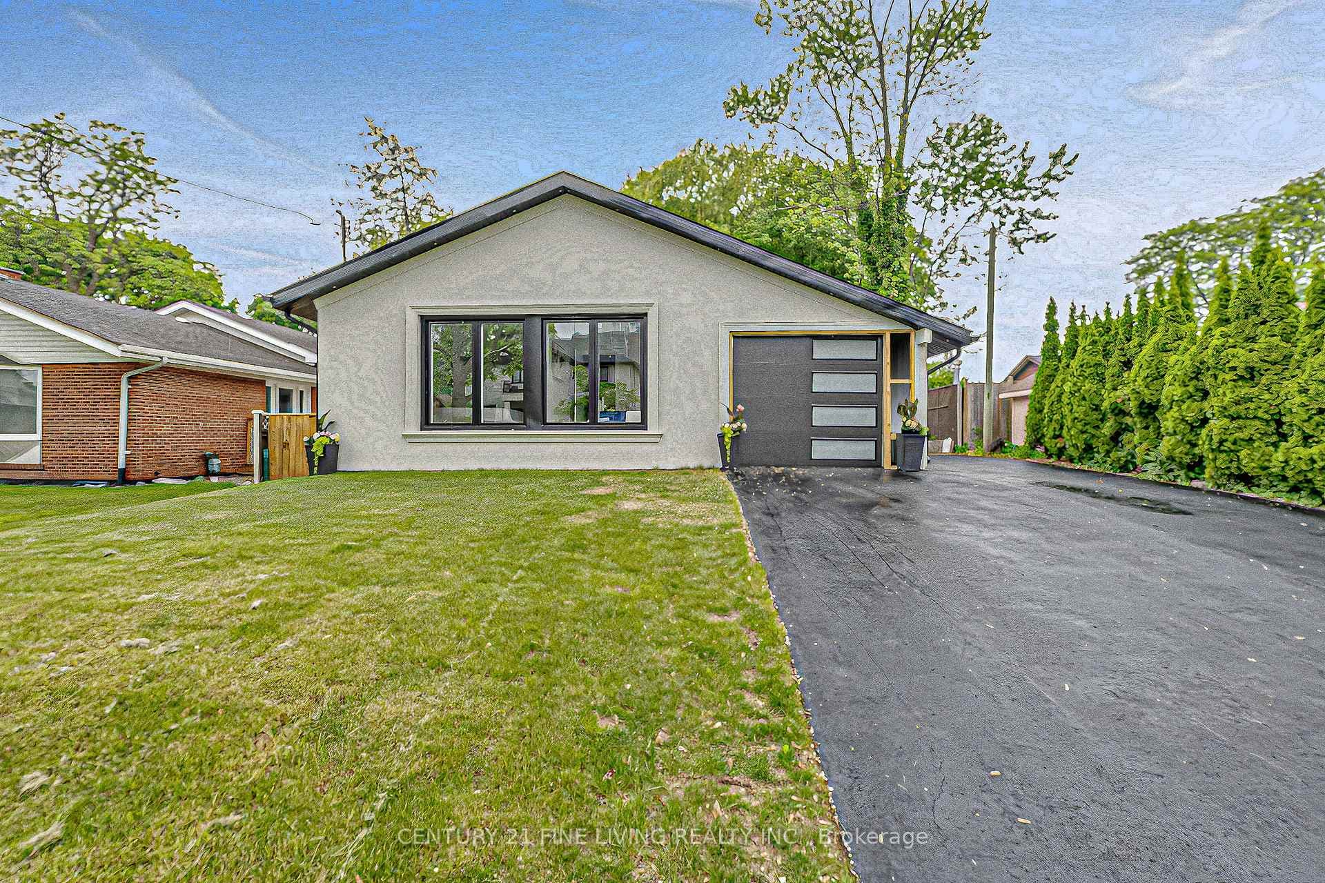 46 Rossburn Drive, Toronto W08