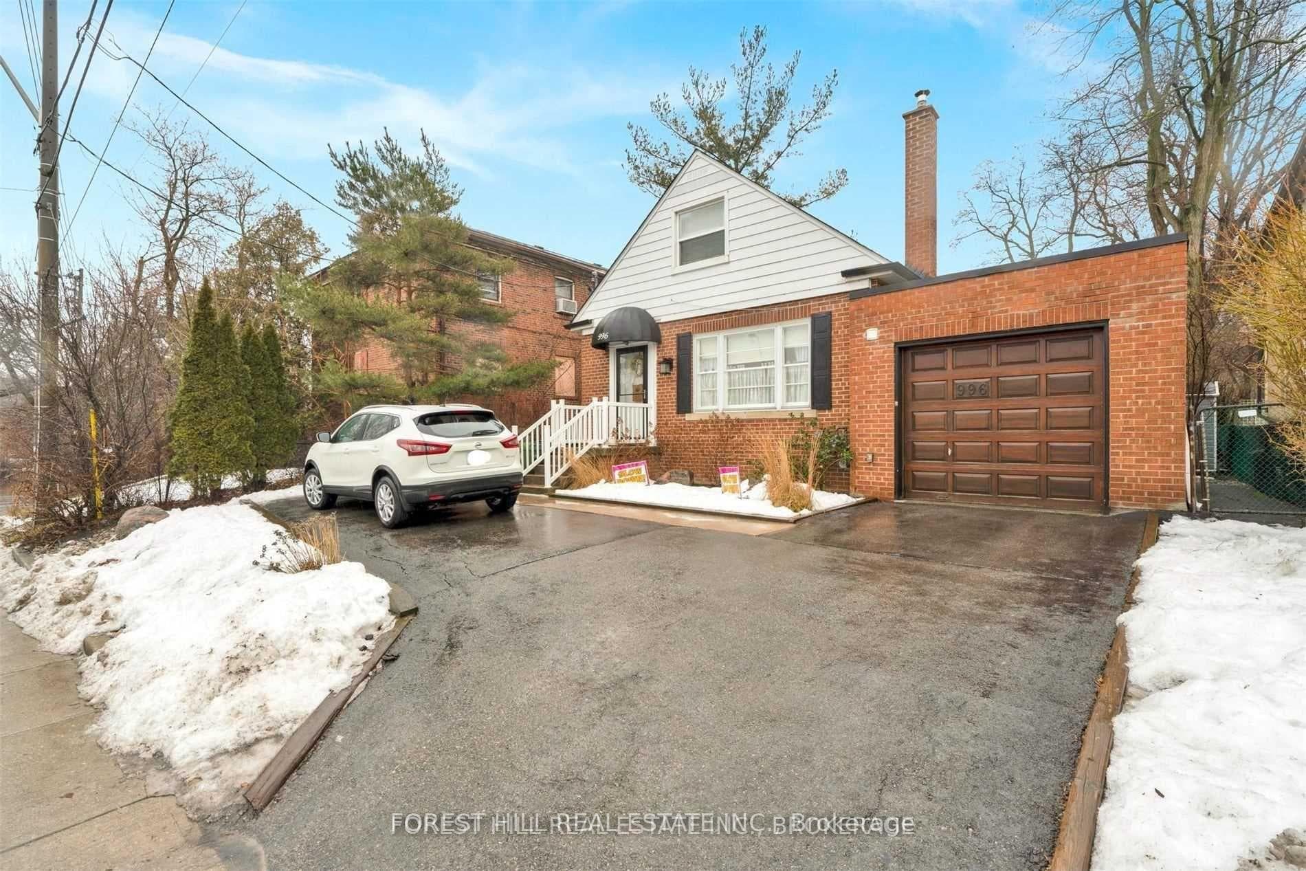 996 Bayview Avenue Unit Lower, Flemingdon Park / Don Mills, ON M4G 2Z6 - Photo 1