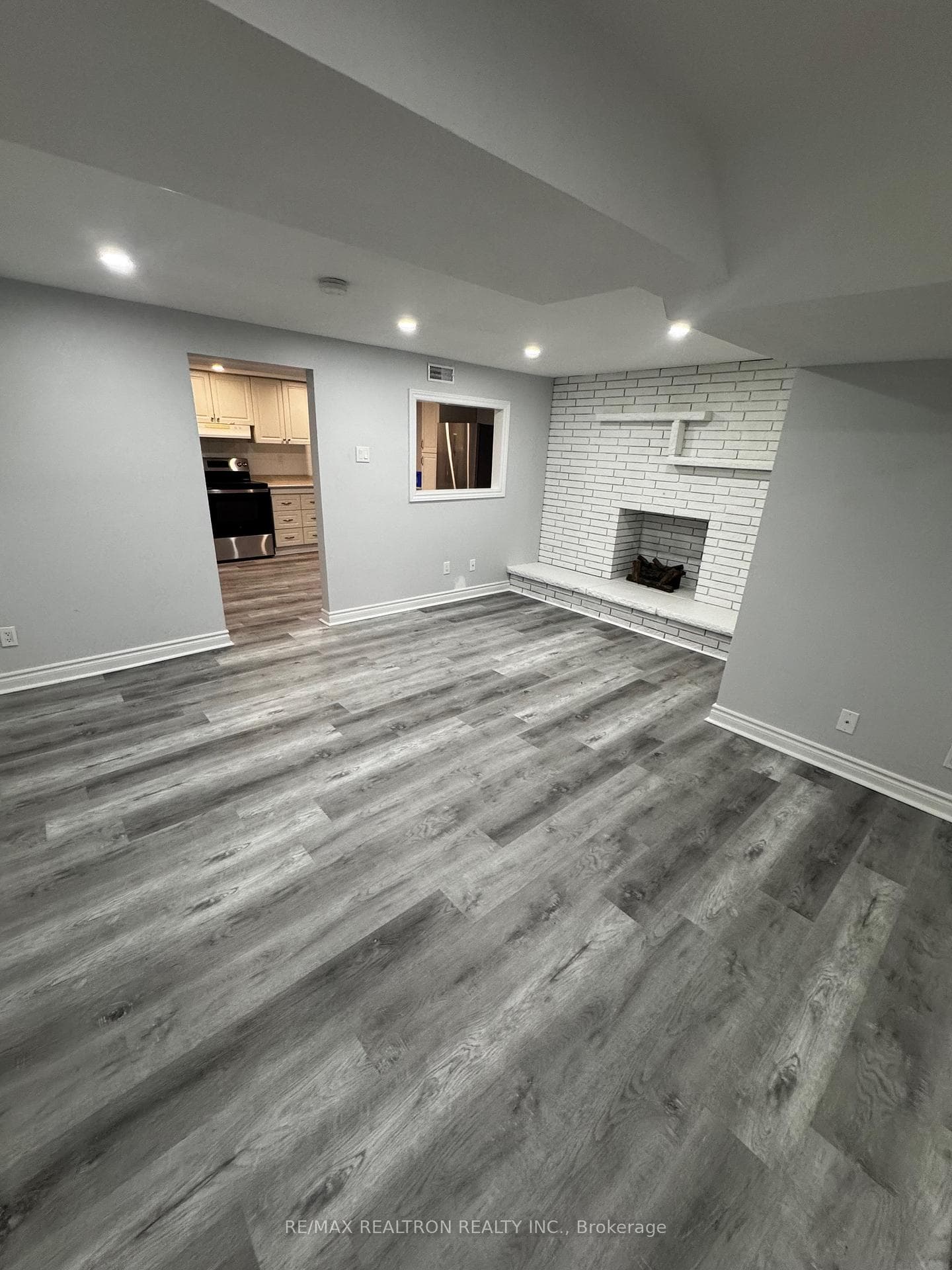 794 West Shore Boulevard, Pickering, ON L1W 2V3 - Photo 1