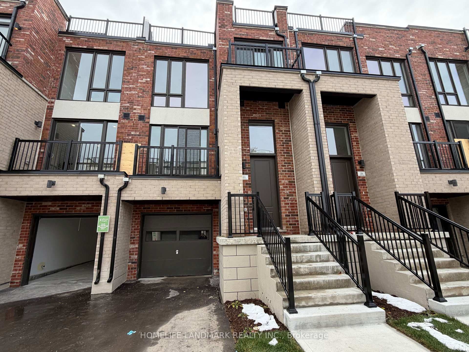 23 Bancroft Lane, Richmond Hill, ON L4E 1M1 - Photo 1
