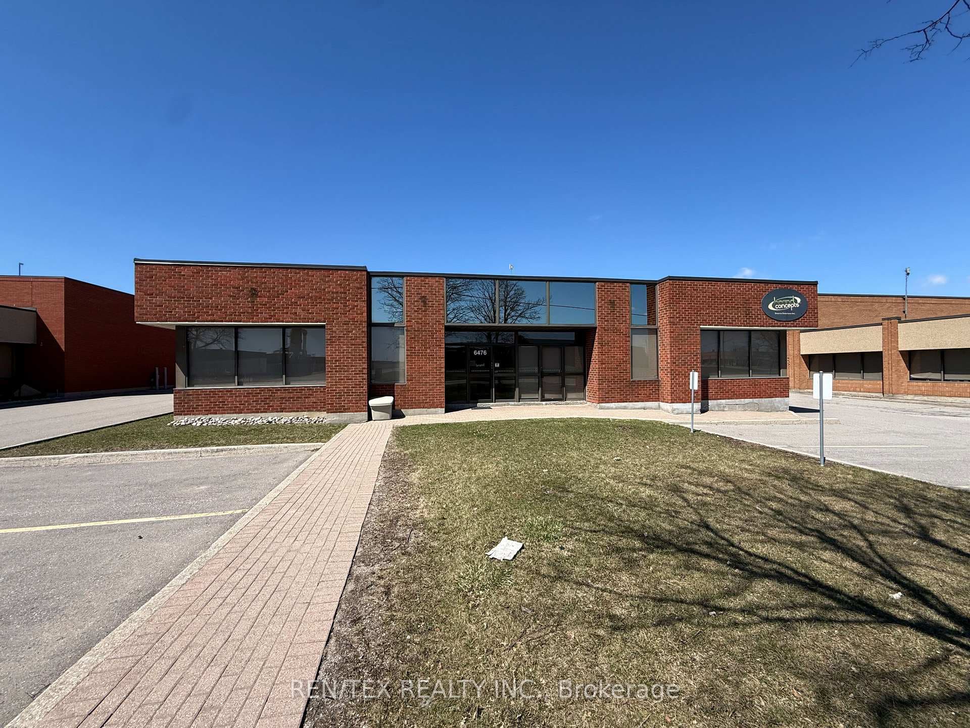 6476 Kestrel Road, Mississauga, ON L5T 1R9 - Photo 1