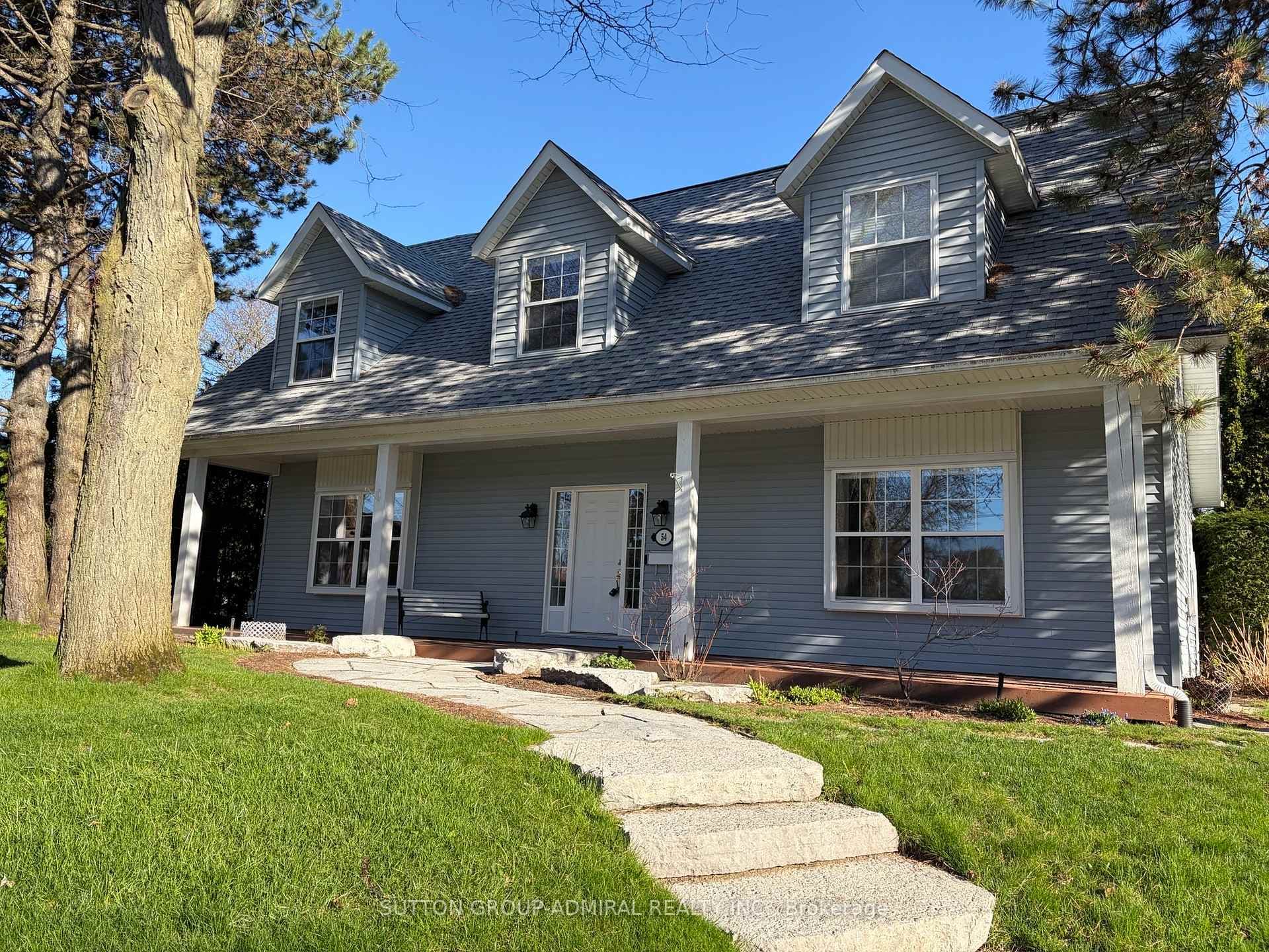 54 Starlight Crescent, Richmond Hill