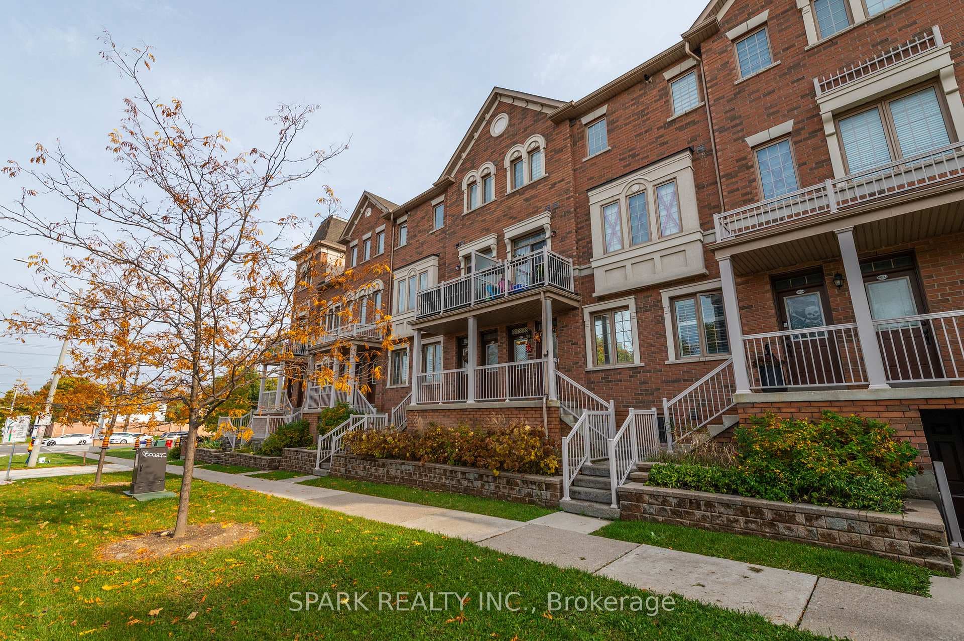 180 Howden Boulevard Unit 35, Brampton, ON L6S 0E6 - Photo 1