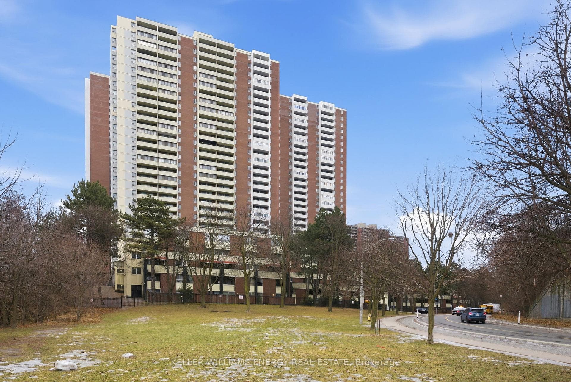 1 Massey Square Unit 1514, Danforth / East York, ON M4C 5L4 - Photo 1