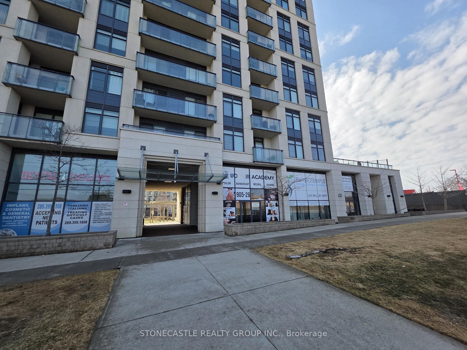 12 Woodstream Boulevard Unit 4, Vaughan, ON L4L 8C3 - Photo 1