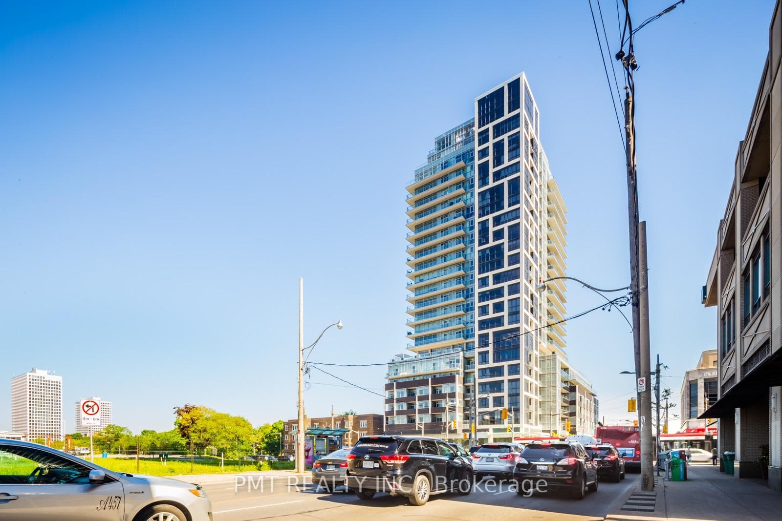 501 St. Clair Avenue Unit 322, Annex / Yorkville / Summerhill, ON M5P 0A2 - Photo 1