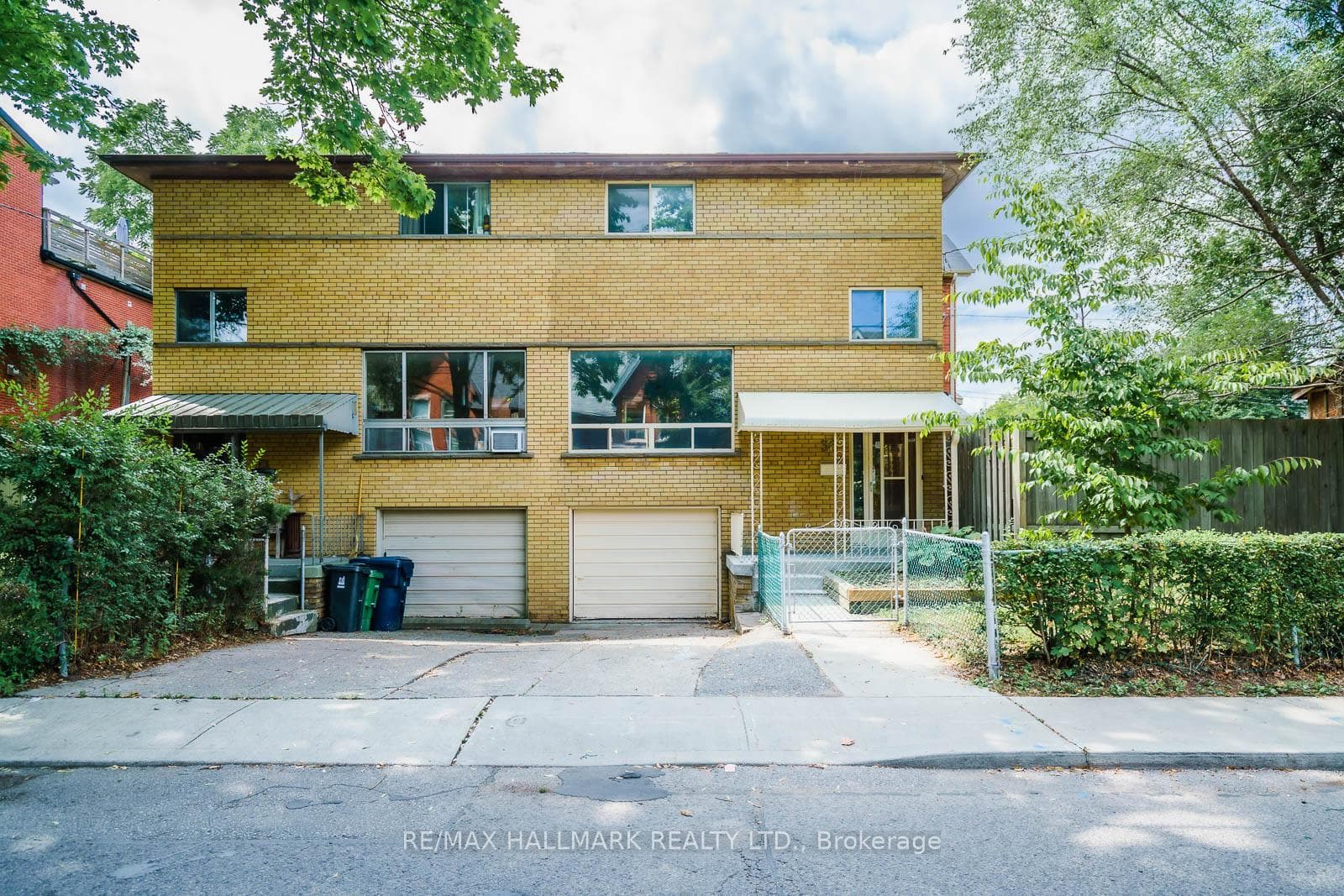 38 Osborne Avenue, The Beaches / Upper Beaches, ON M4E 3A9 - Photo 1