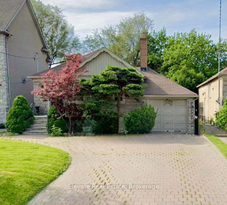 25 Burncrest Drive, Lawrence Park / Bedford Park, ON M5M 2Z2 - Photo 1