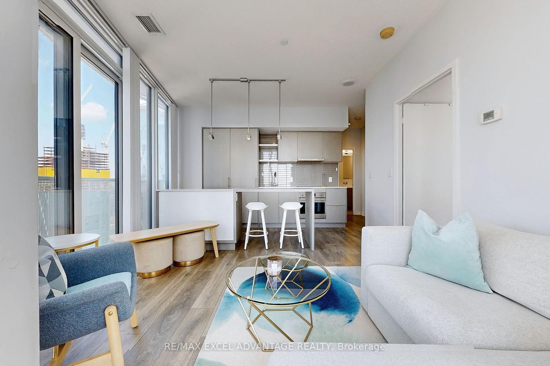100 Harbour Street Unit 4802, Downtown Toronto / Waterfront, ON M5J 0B5 - Photo 1