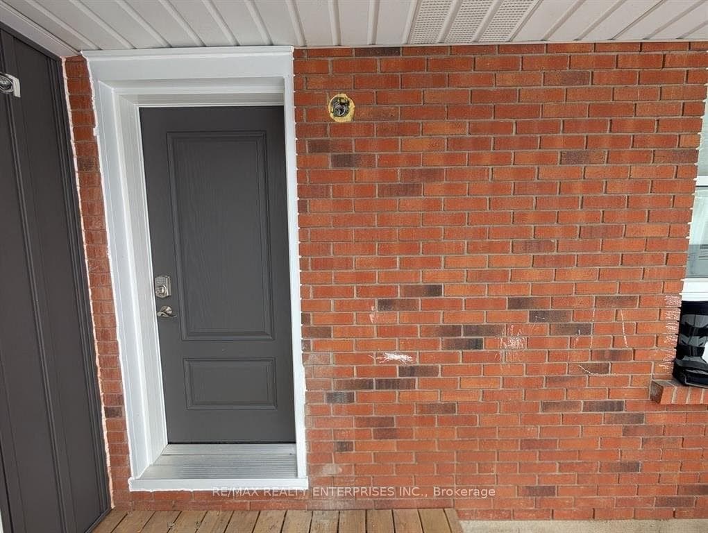 1093 Gallagher Road Unit A, Burlington, ON L7T 2M7 - Photo 1