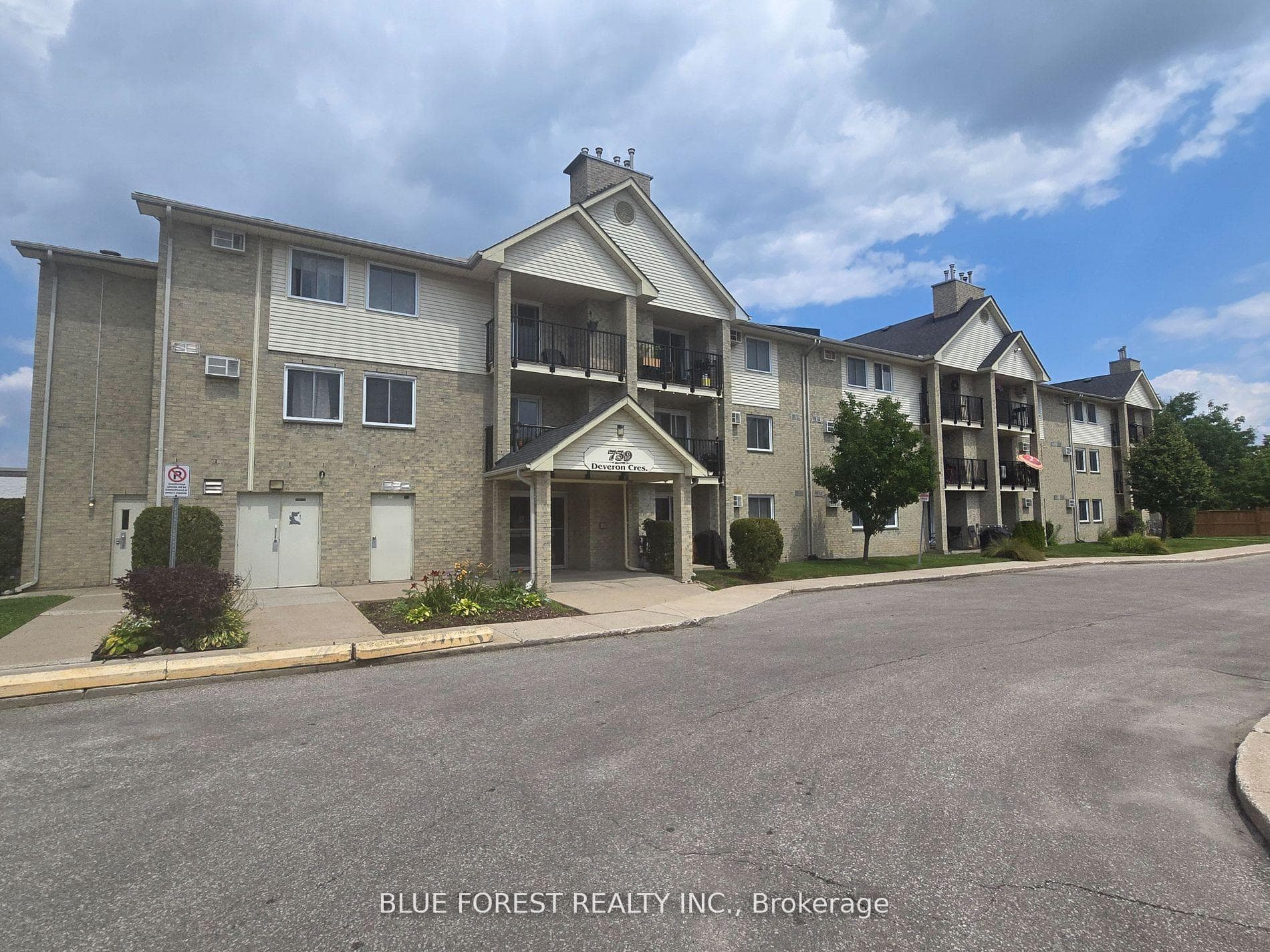 739 Deveron Crescent Unit 209, London South, ON N5Z 4Y1 - Photo 1