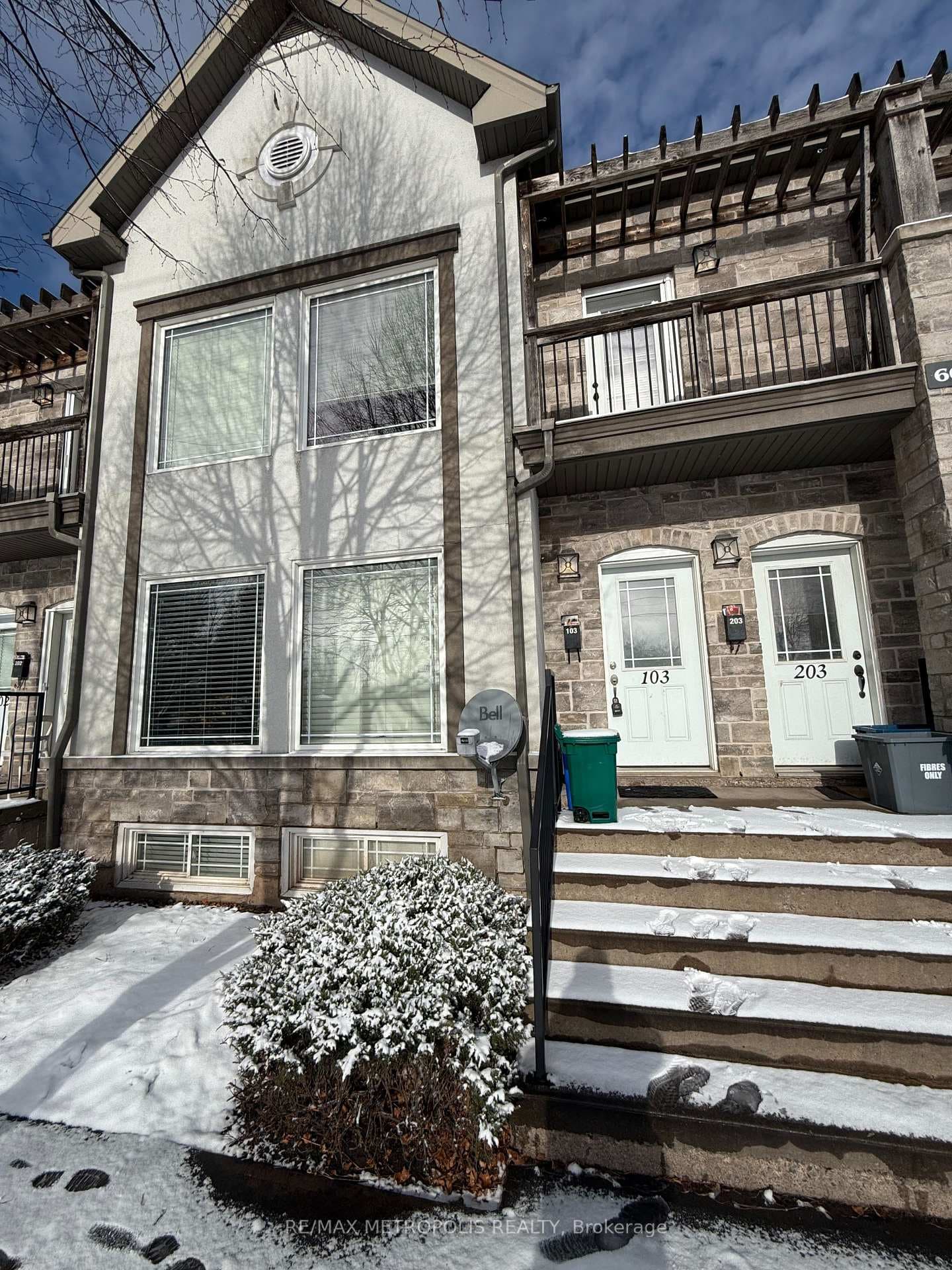 6045 Dunn Street Unit 103, Niagara Falls, ON L2G 2P2 - Photo 1
