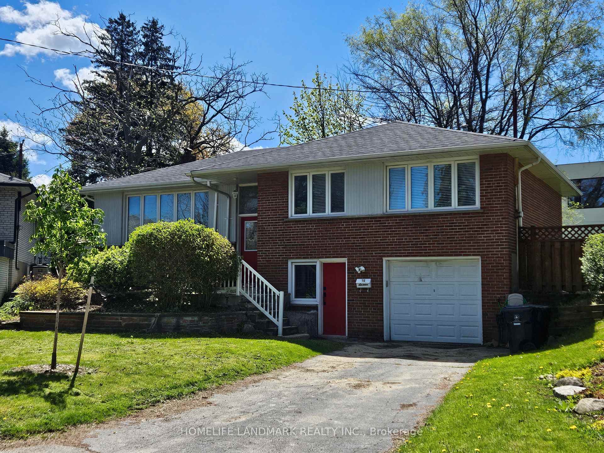 16 Donewen Court, Toronto C13
