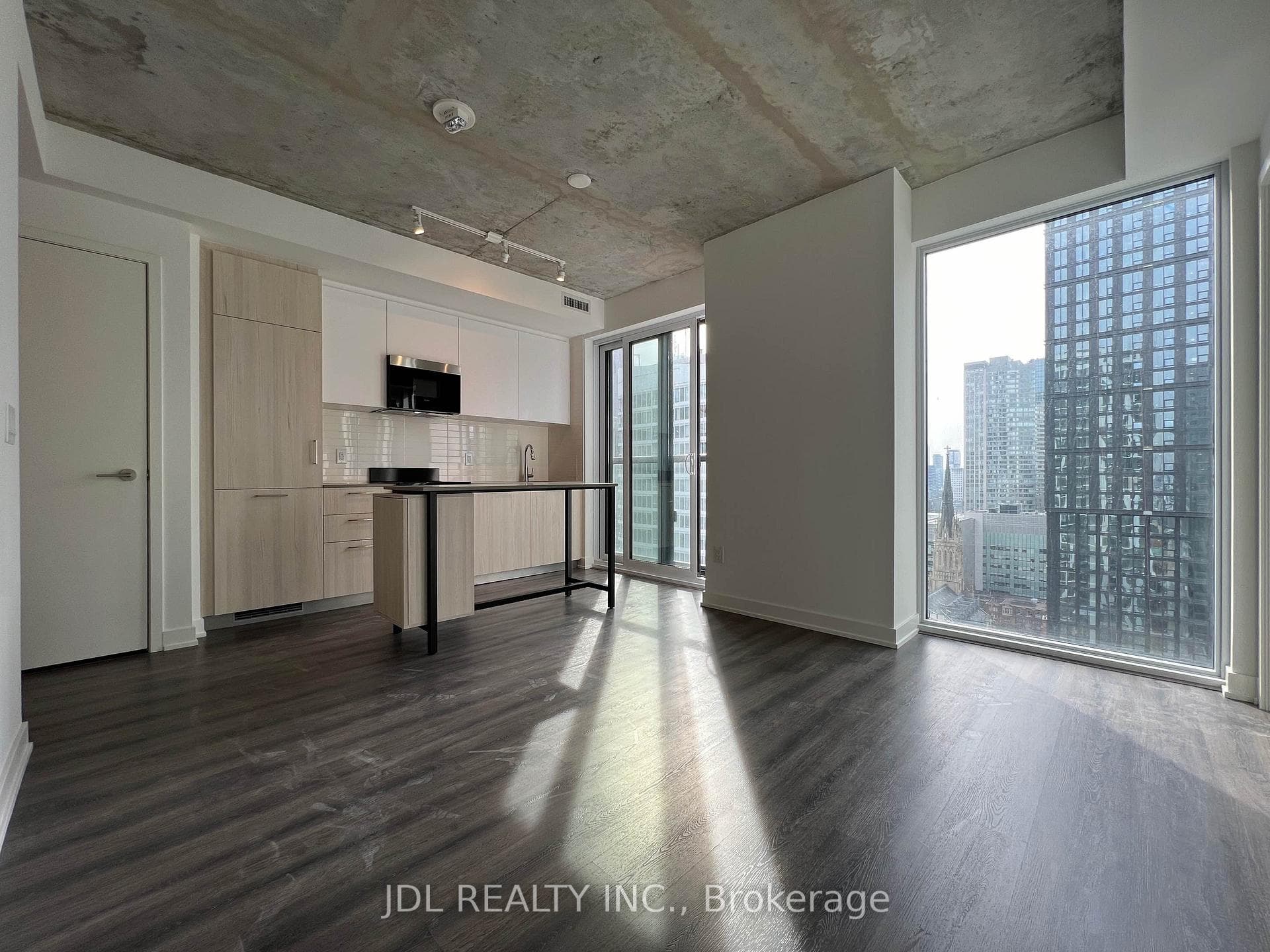 65 Mutual Street Unit 2206, Toronto C08