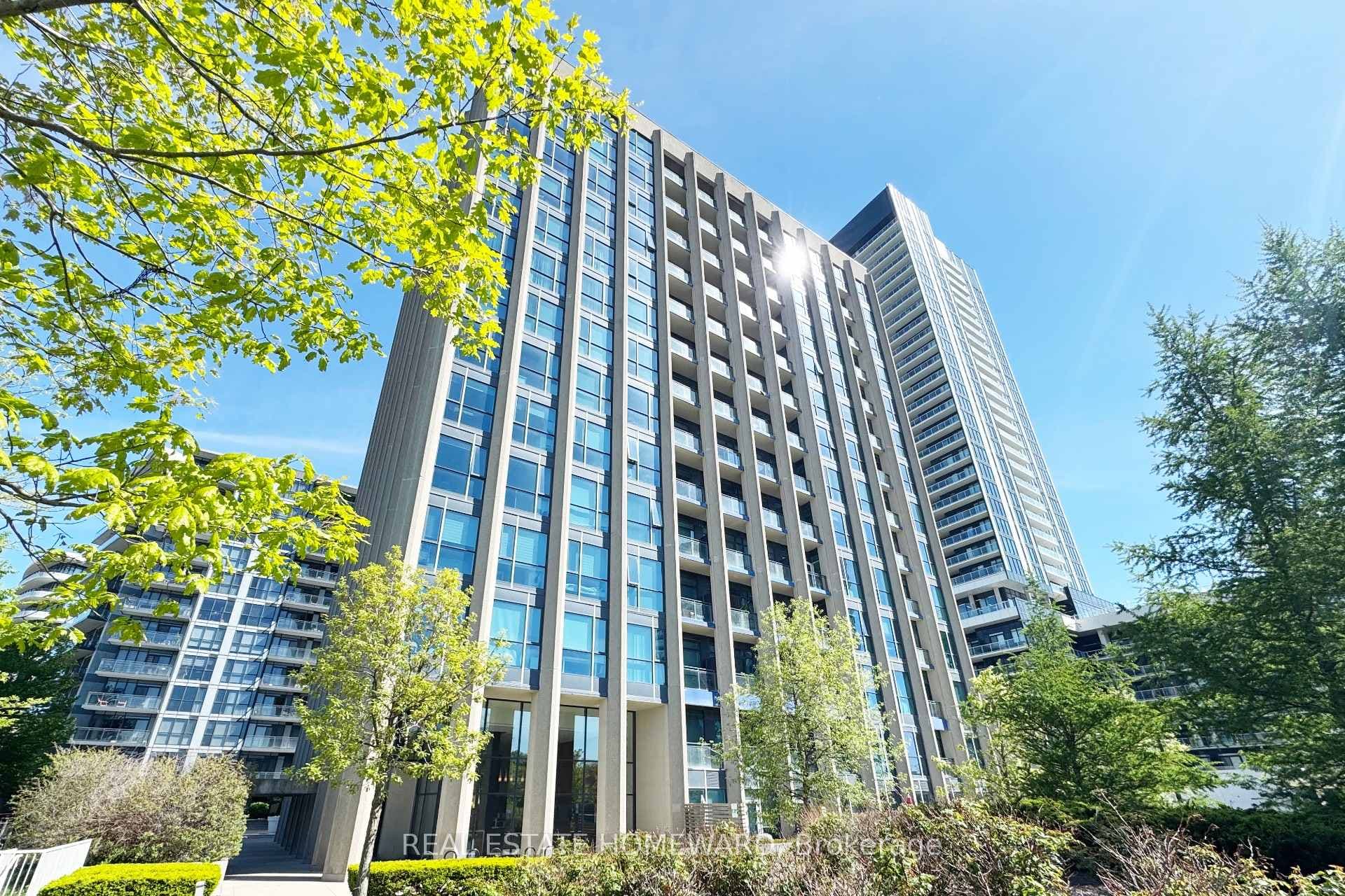 75 The Donway N/A Unit 304, Don Mills / Parkwoods / Victoria Village, ON M3C 2E9 - Photo 1