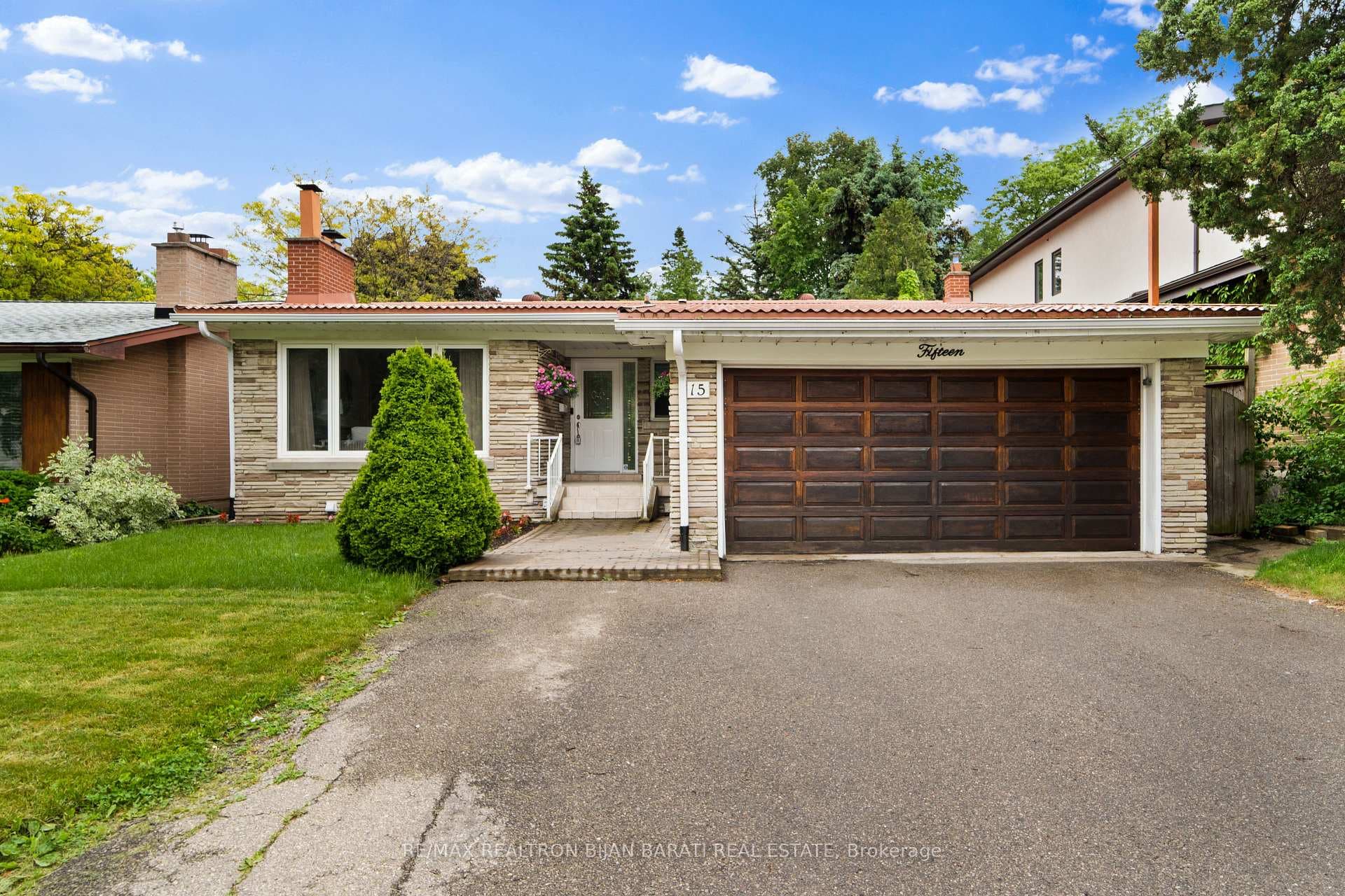 15 BLITHFIELD Avenue, Toronto C15