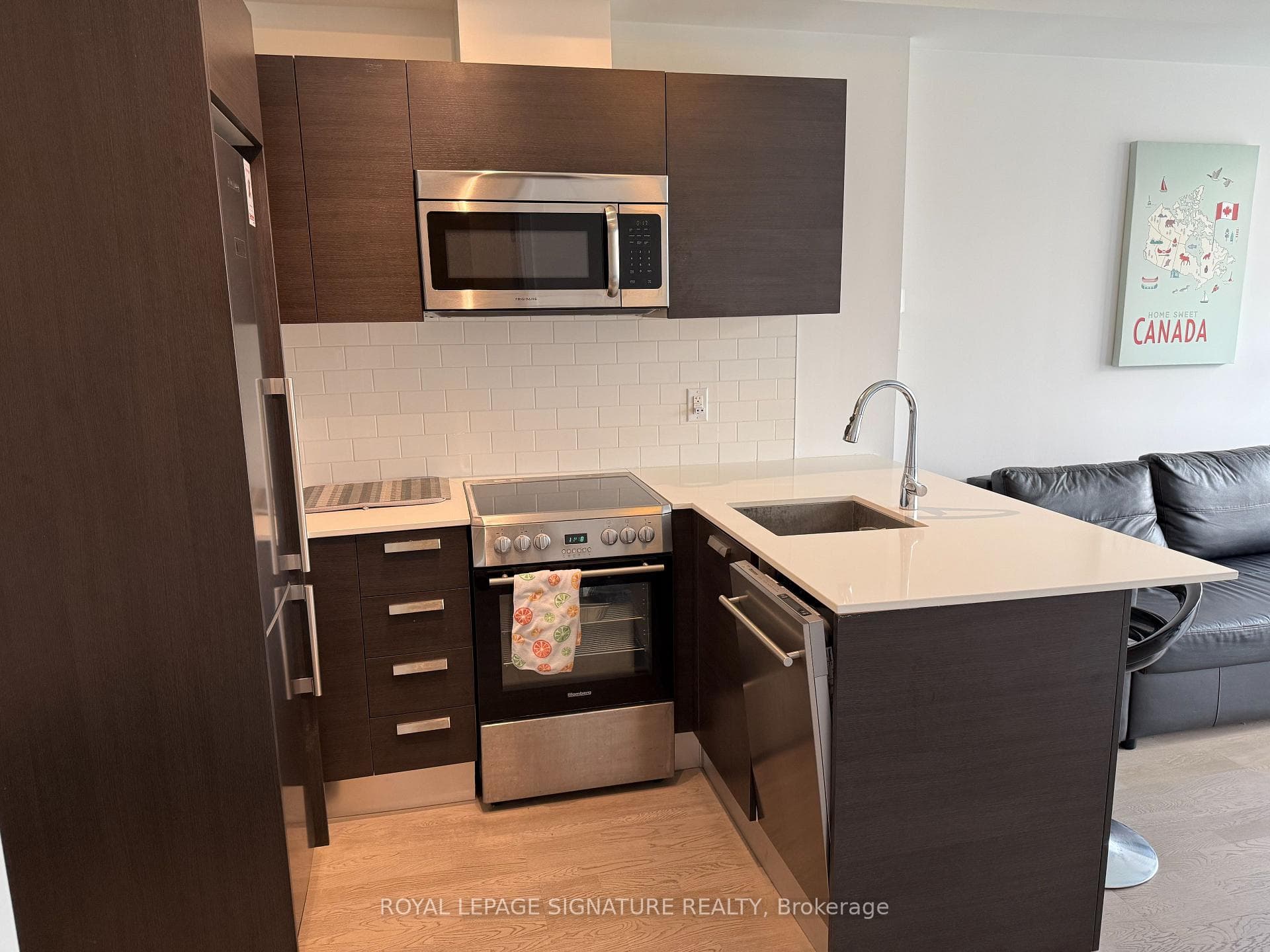 57 St Joseph Street Unit 1320, Downtown Toronto / Waterfront, ON M5S 0C5 - Photo 1
