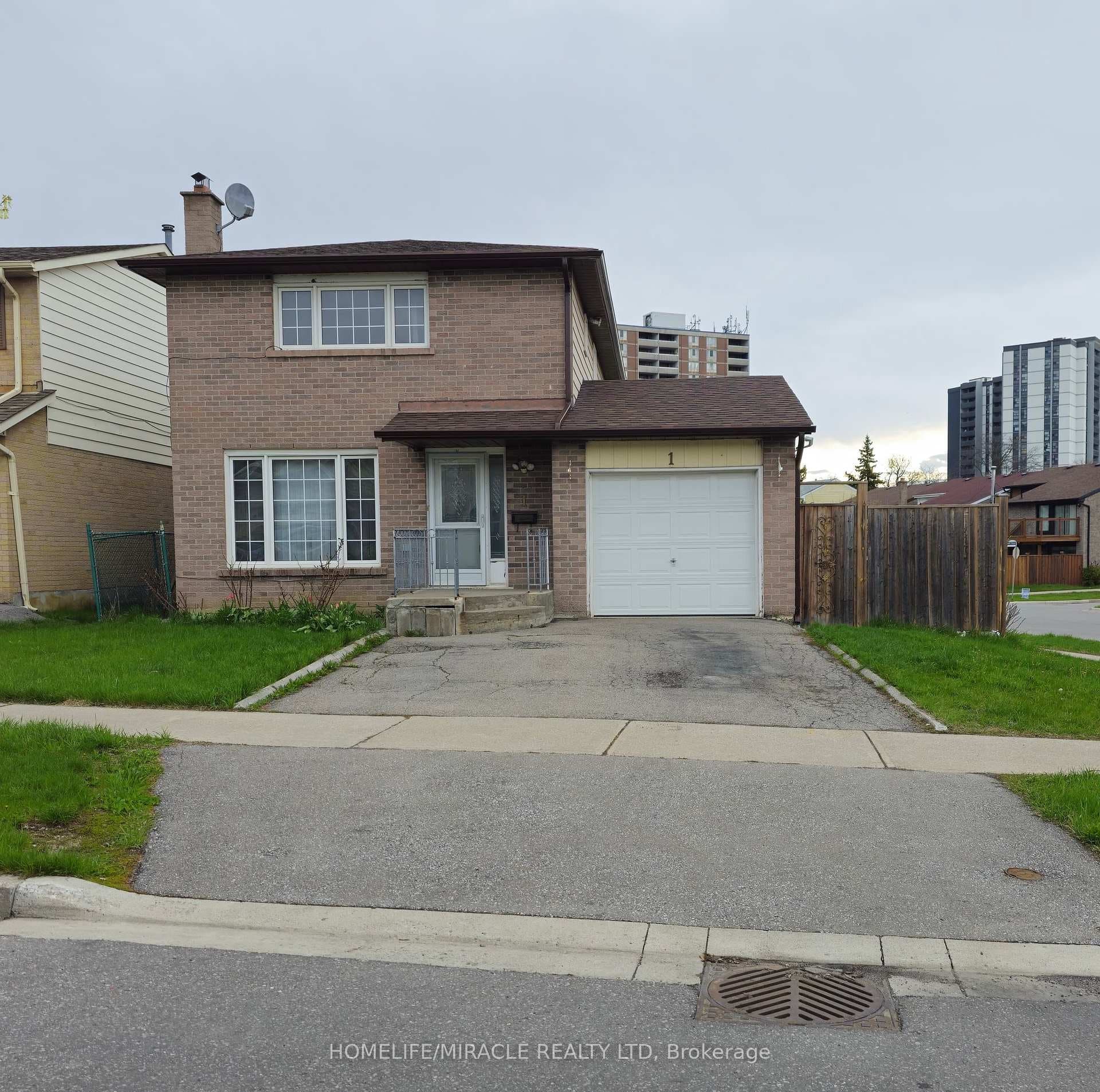 1 Kay Drive, Etobicoke (West Mall / Rexdale), ON M9V 4V3 - Photo 1