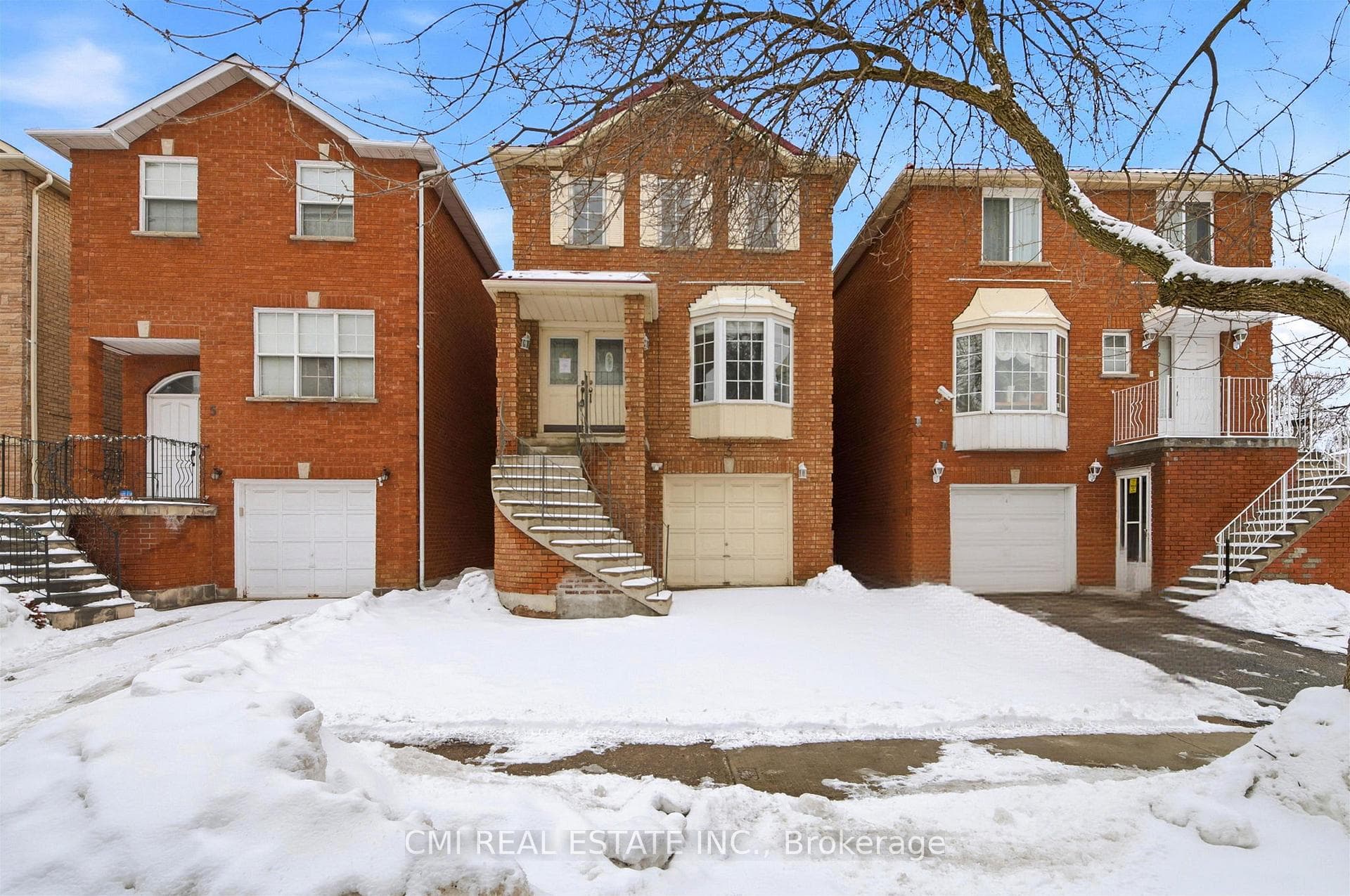3 Forest Point Drive, York / Weston, ON M6M 5E8 - Photo 1