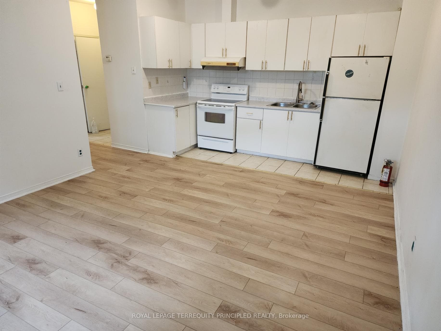 1400 Queen Street Unit 3, High Park / Junction / Roncesvalles, ON M6K 1L7 - Photo 1