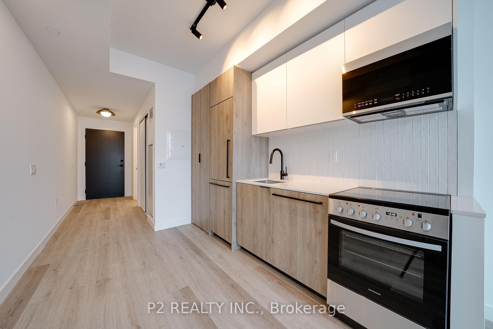 1635 MILITARY Trail Unit 217, Rouge / Port Union / Malvern, ON M1C 1B2 - Photo 1