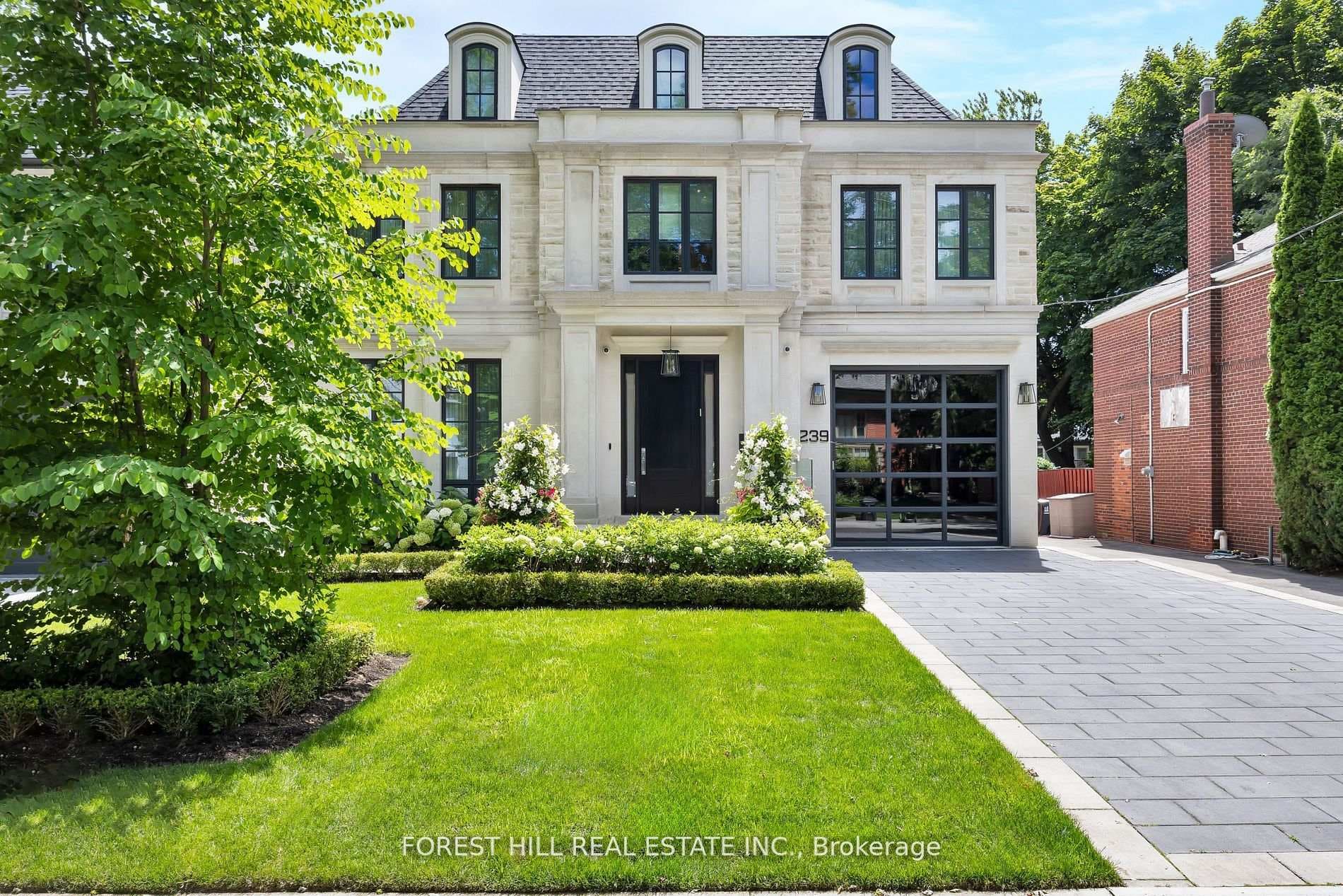 239 Cortleigh Boulevard, Lawrence Park / Bedford Park, ON M5N 1P8 - Photo 1